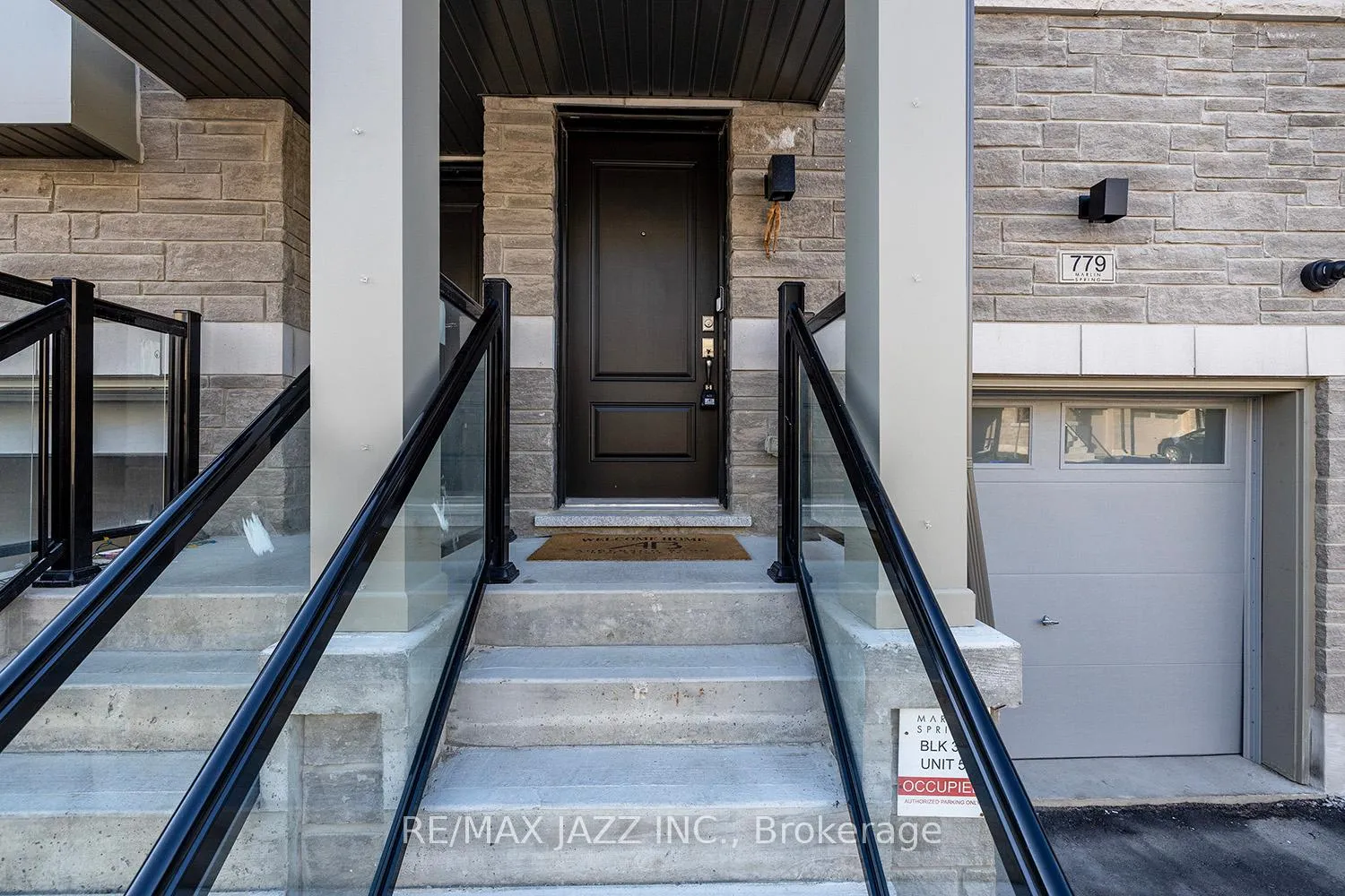 Photo 2 of 779 Eddystone Path, Oshawa, Donevan — HOMEH