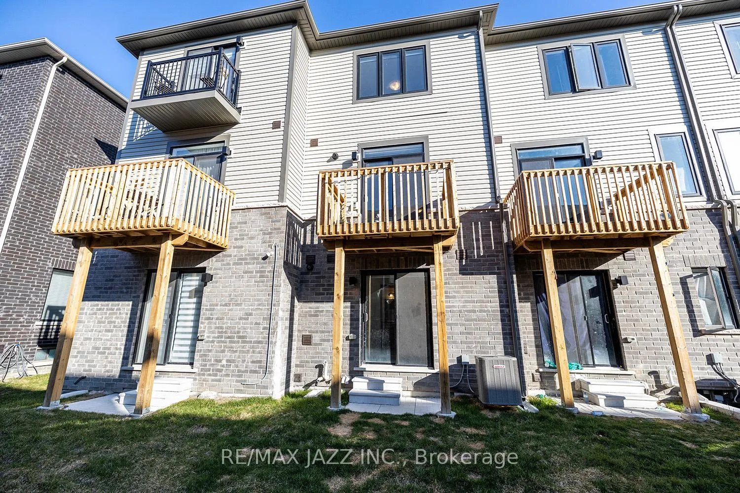 Photo 28 of 779 Eddystone Path, Oshawa, Donevan — HOMEH