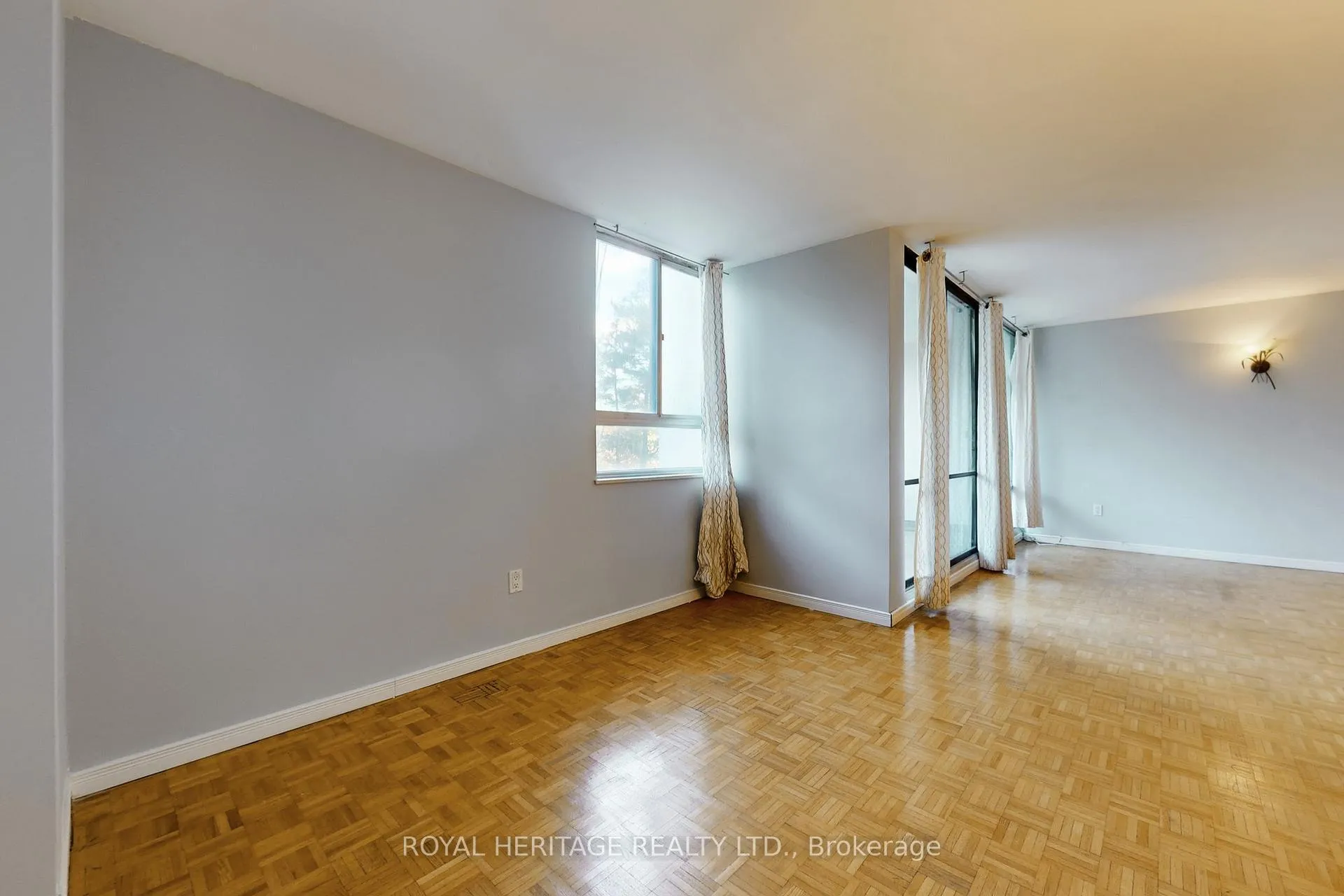 Photo 11 of Unit 301, 3 Massey Square, Toronto, Crescent Town — HOMEH