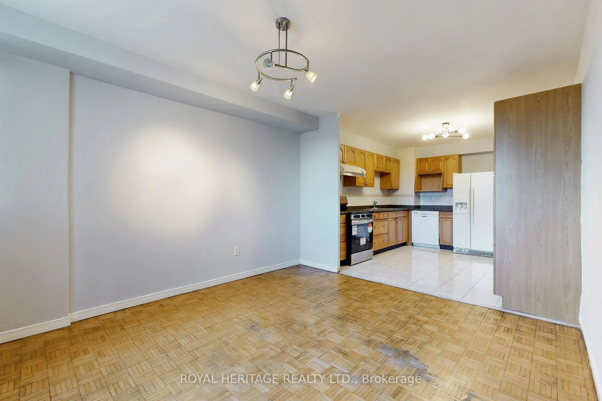 Photo 13 of Unit 301, 3 Massey Square, Toronto, Crescent Town — HOMEH