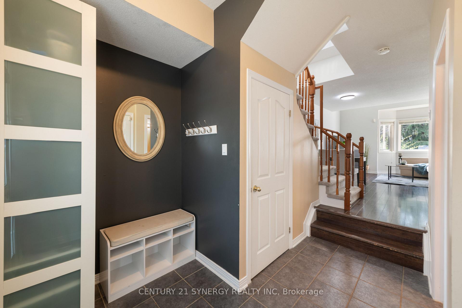 Photo 5 of 548 Wild Shore Crescent, Ottawa, Riverside South/Gloucester Glen — HOMEH