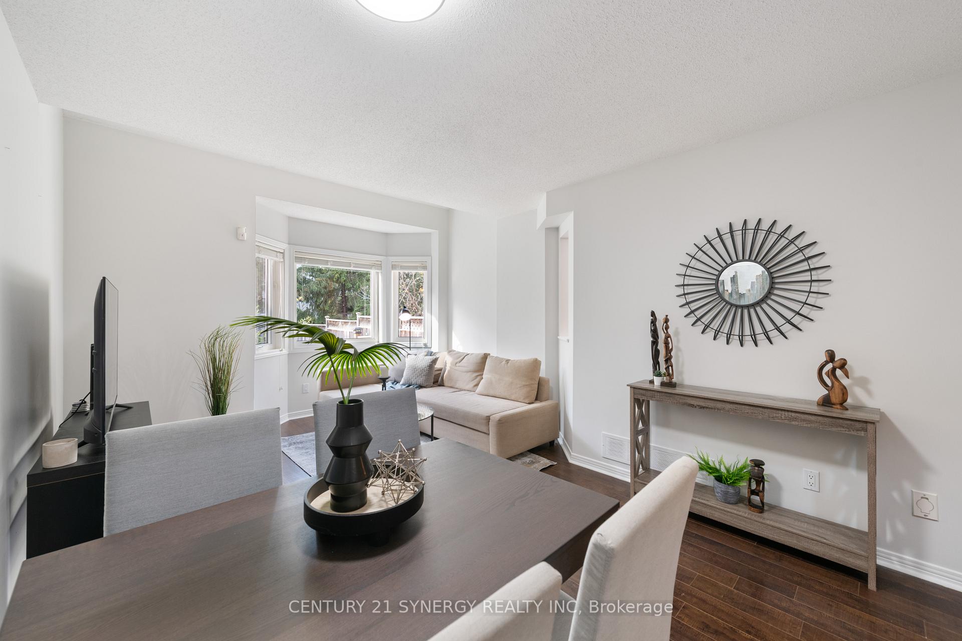 Photo 9 of 548 Wild Shore Crescent, Ottawa, Riverside South/Gloucester Glen — HOMEH