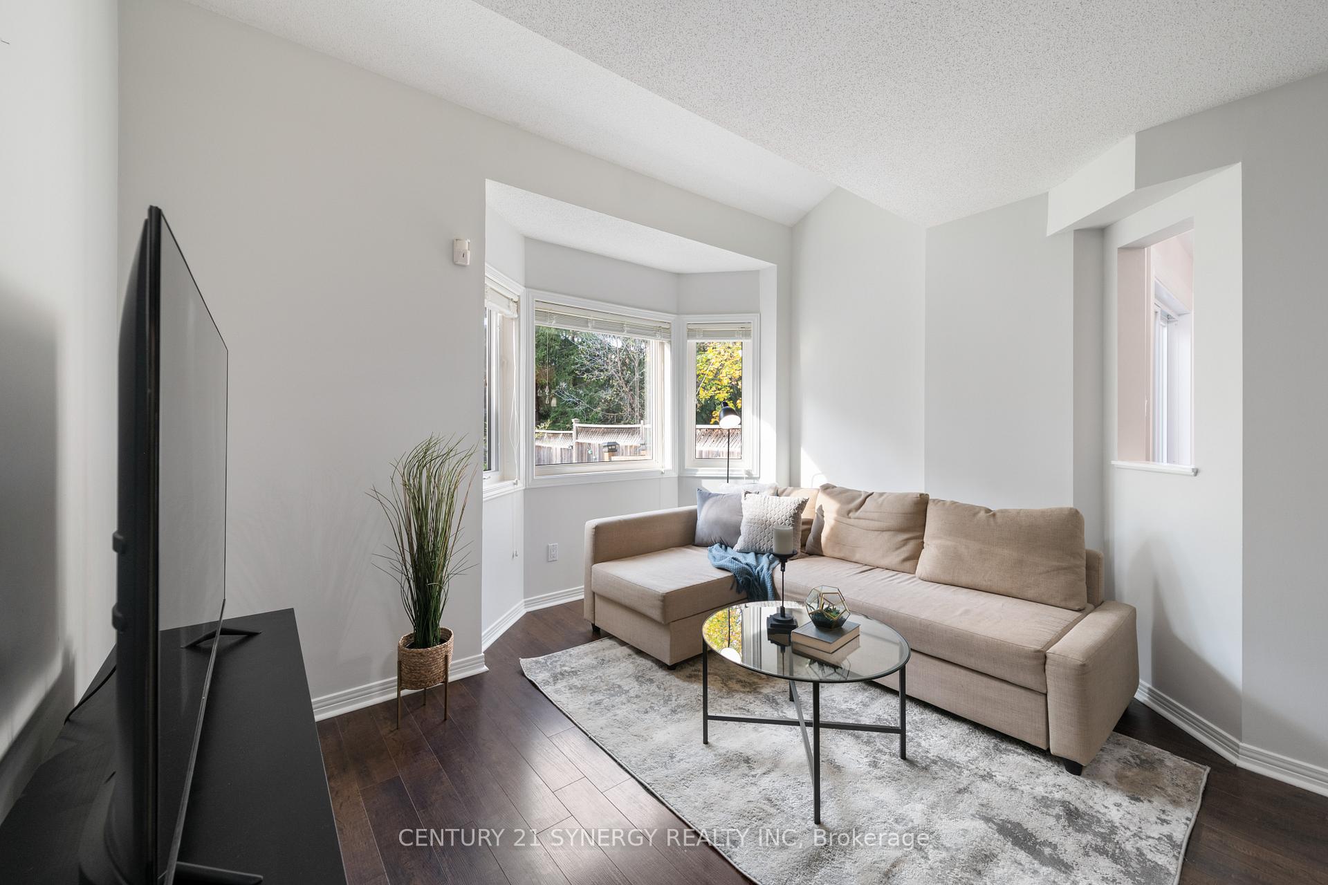 Photo 12 of 548 Wild Shore Crescent, Ottawa, Riverside South/Gloucester Glen — HOMEH