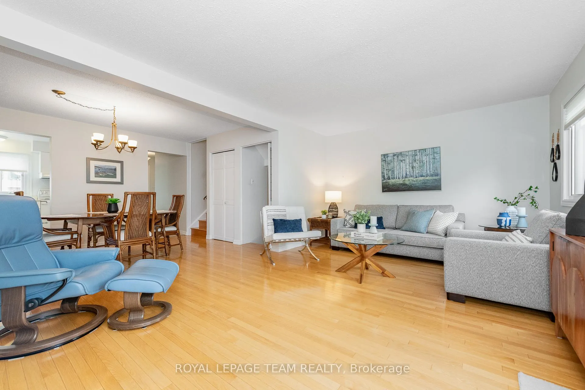 Photo 7 of 2604 Southvale Crescent S, Ottawa, Sheffield Glen/Industrial Park — HOMEH
