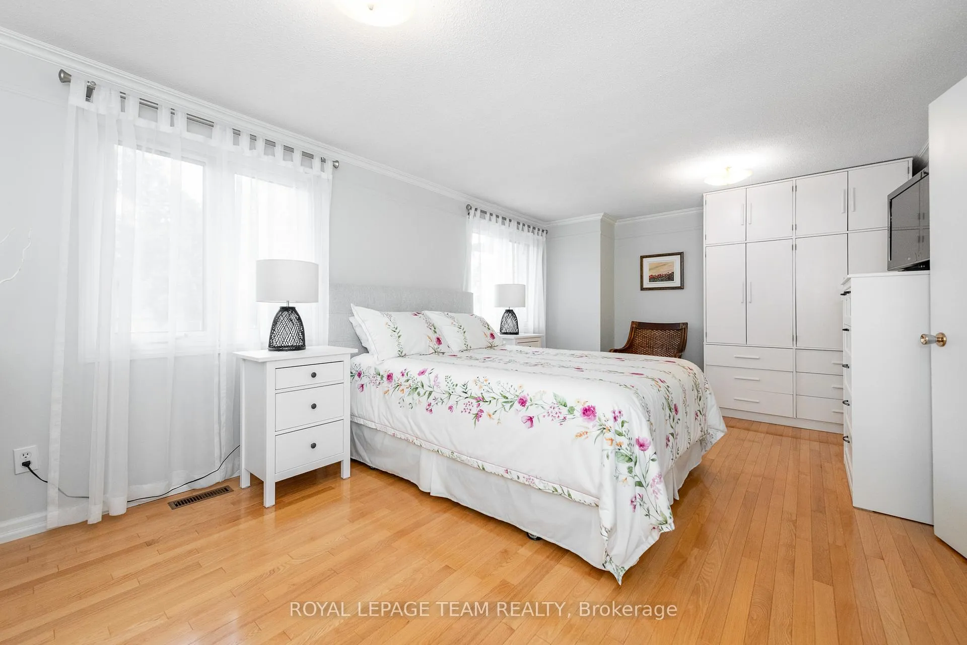 Photo 10 of 2604 Southvale Crescent S, Ottawa, Sheffield Glen/Industrial Park — HOMEH