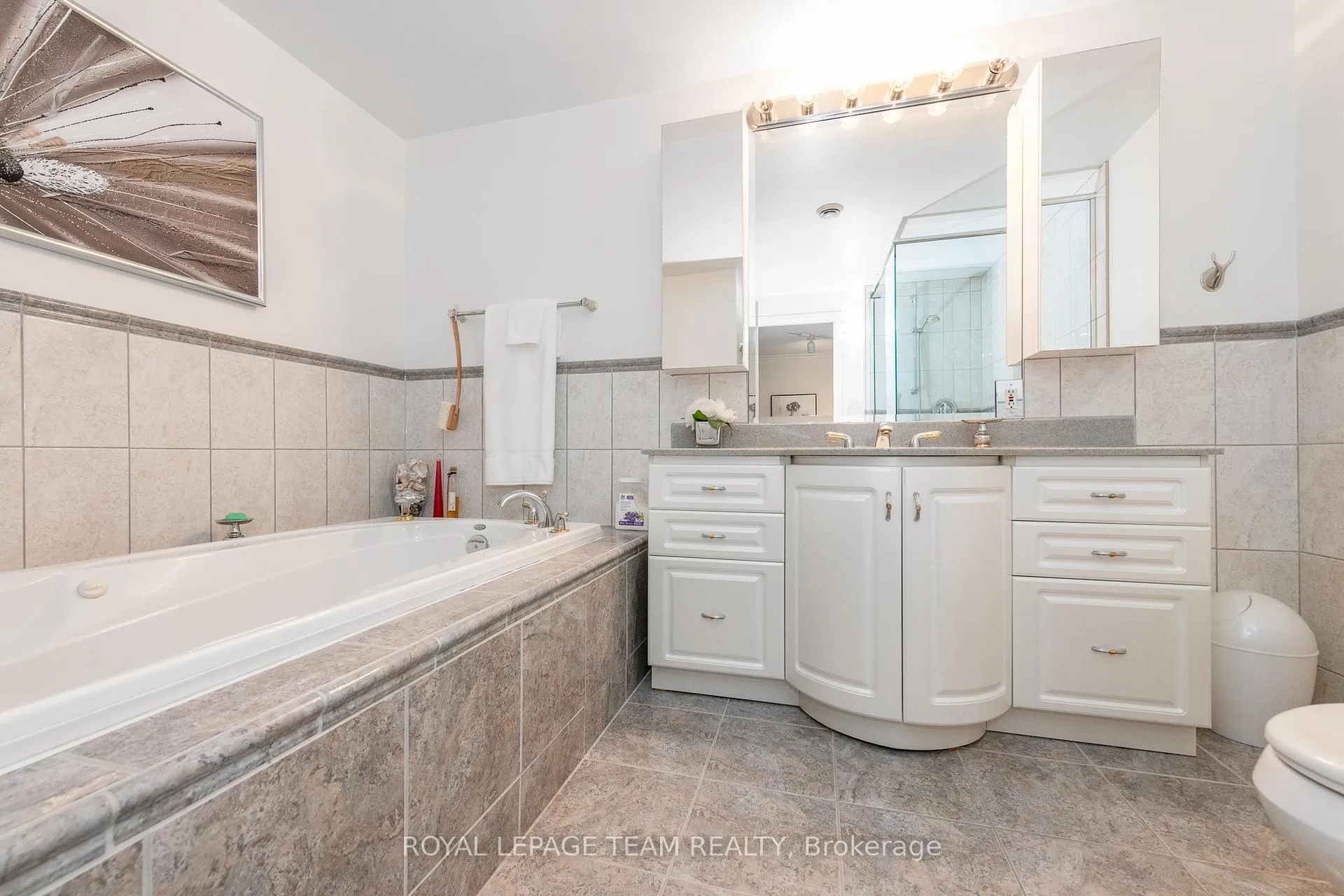 Photo 14 of 2604 Southvale Crescent S, Ottawa, Sheffield Glen/Industrial Park — HOMEH
