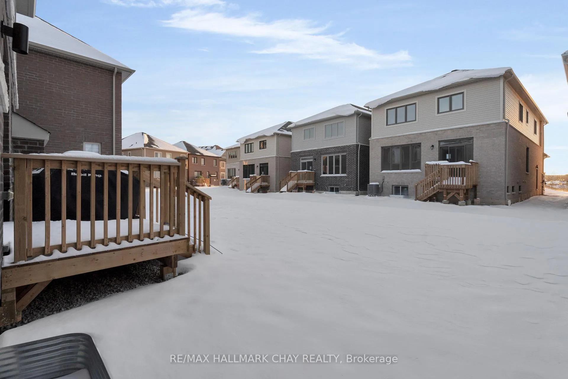 Photo 29 of 116 West Oak Trail, Barrie, Innis-Shore — HOMEH