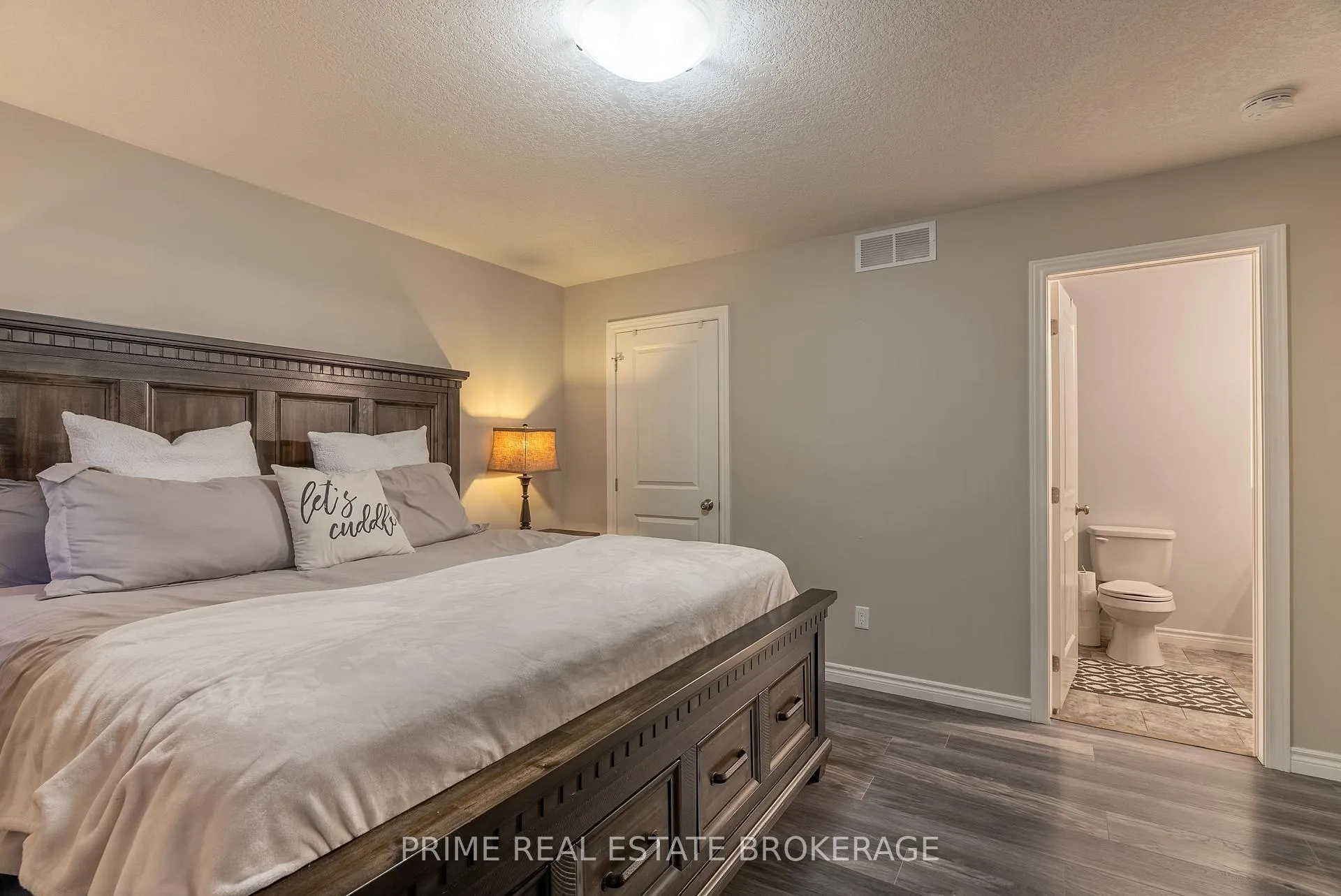 Photo 14 of 631 Main Street, Chatham-Kent, Bothwell — HOMEH
