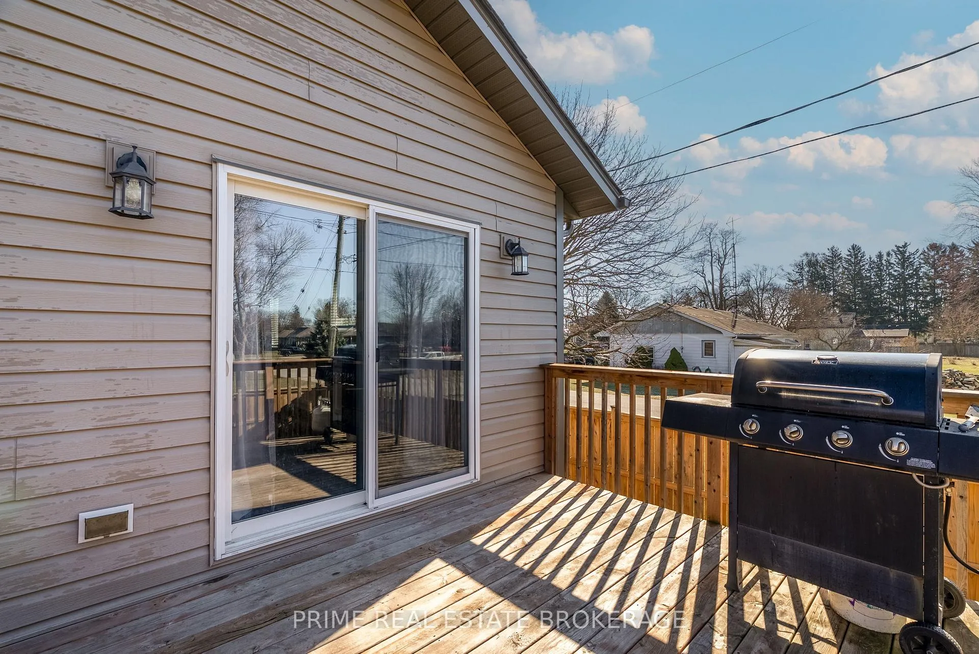 Photo 34 of 631 Main Street, Chatham-Kent, Bothwell — HOMEH