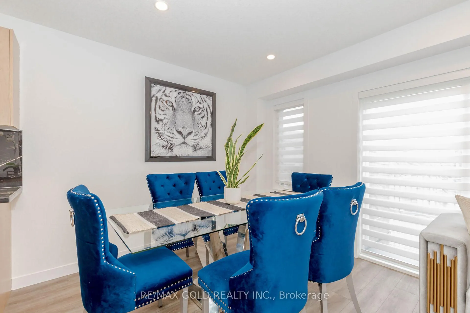 Photo 15 of 107 Pony Way, Kitchener — HOMEH