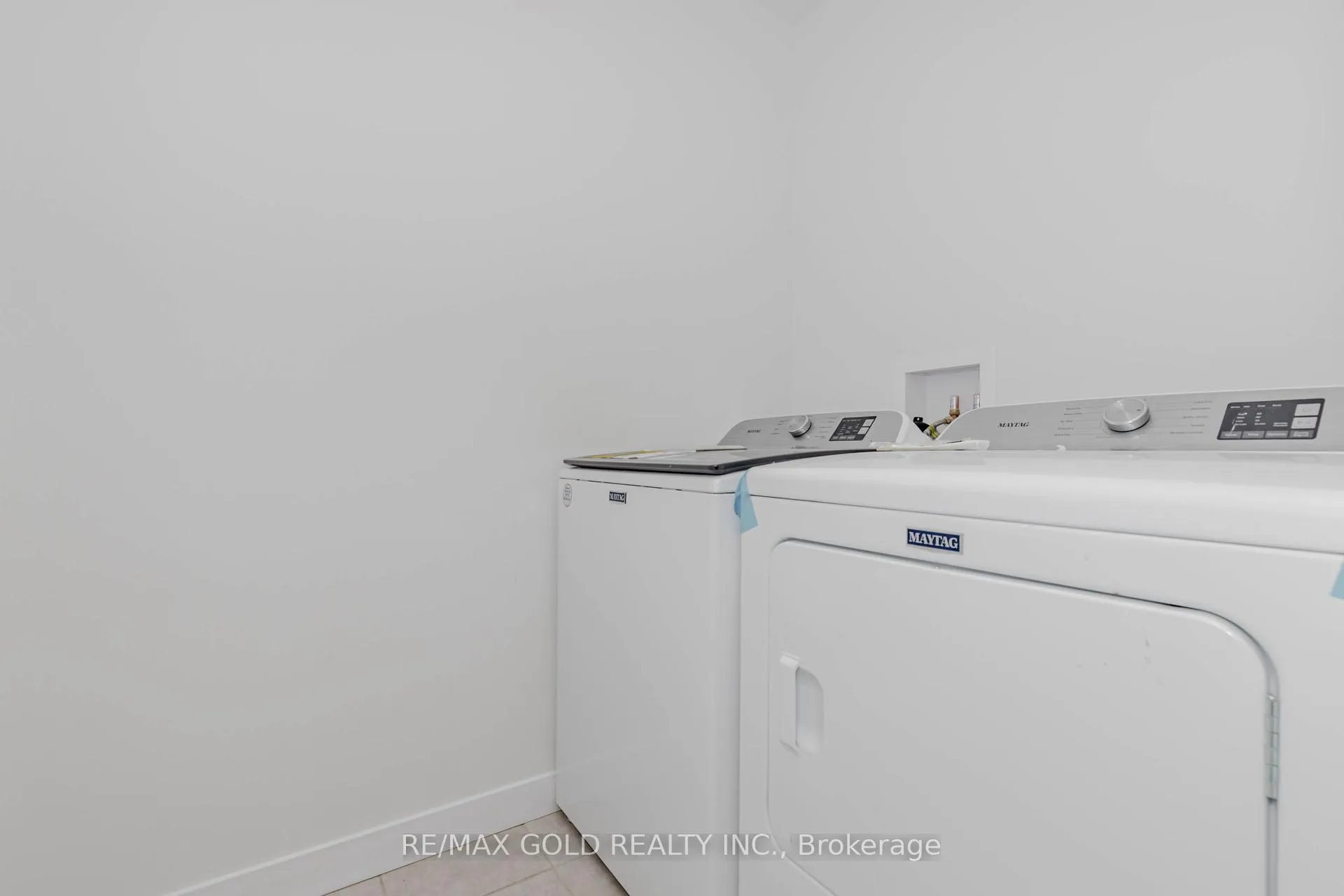 Photo 22 of 107 Pony Way, Kitchener — HOMEH