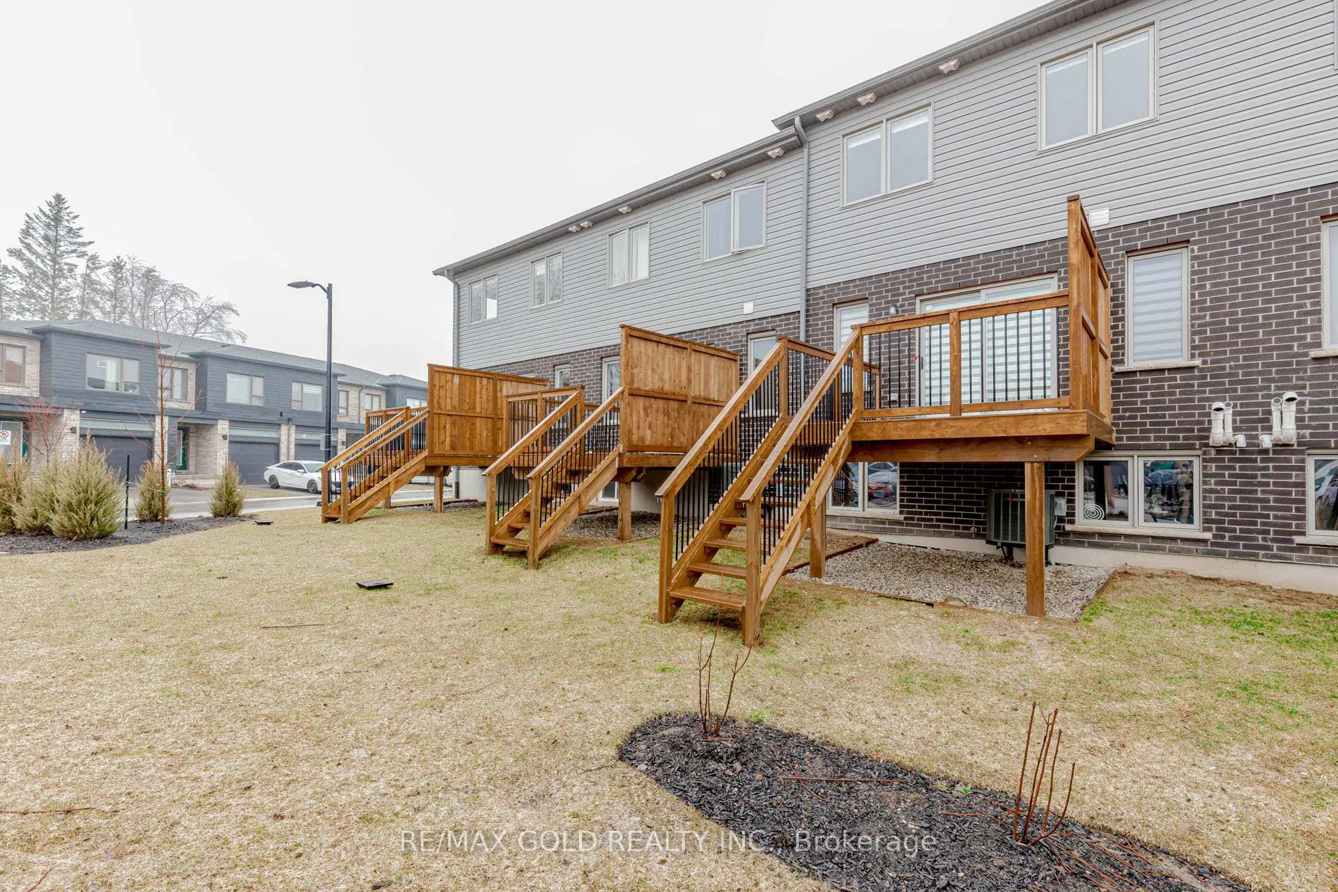 Photo 25 of 107 Pony Way, Kitchener — HOMEH