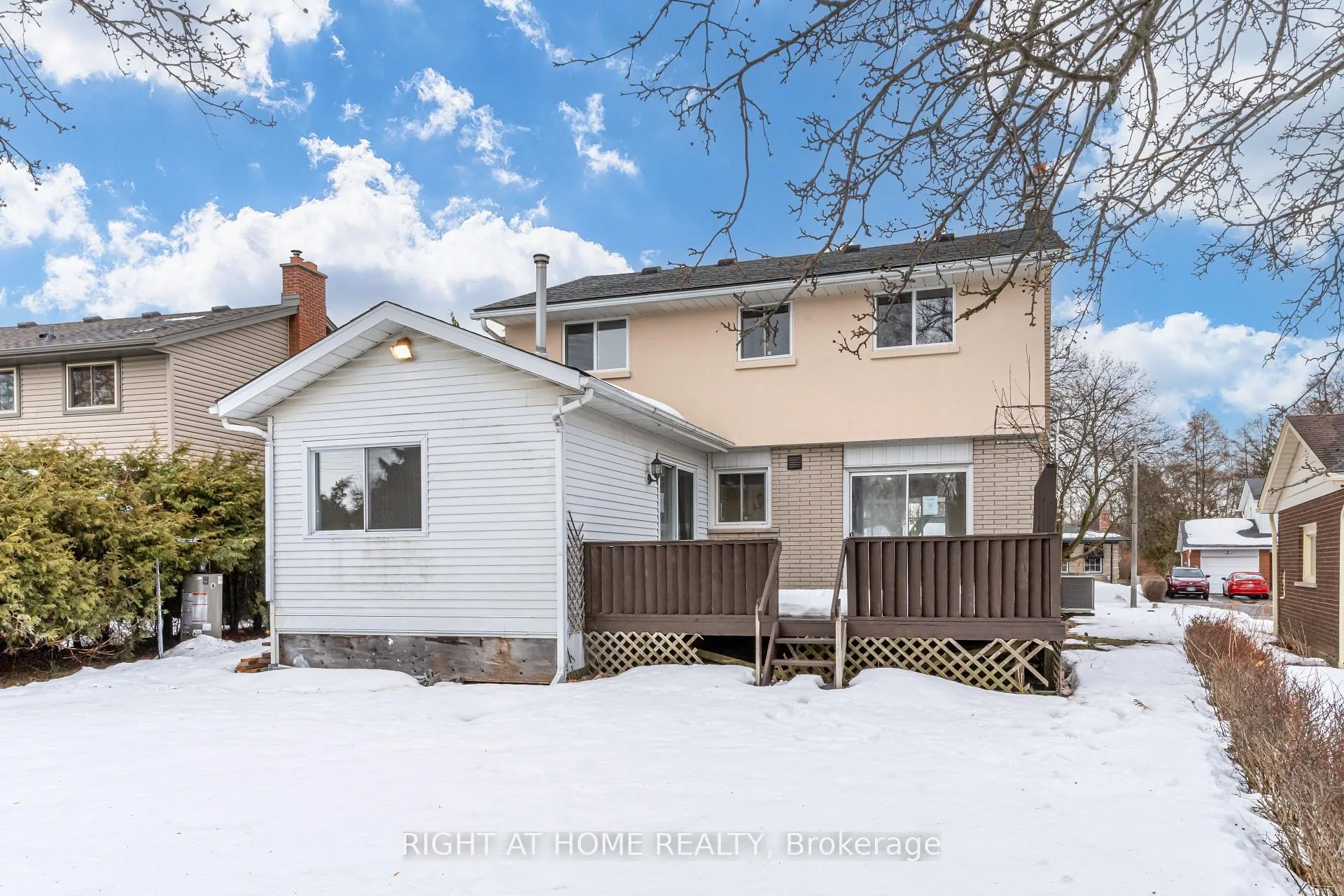 Photo 15 of 19 Niagara Road, Kitchener — HOMEH