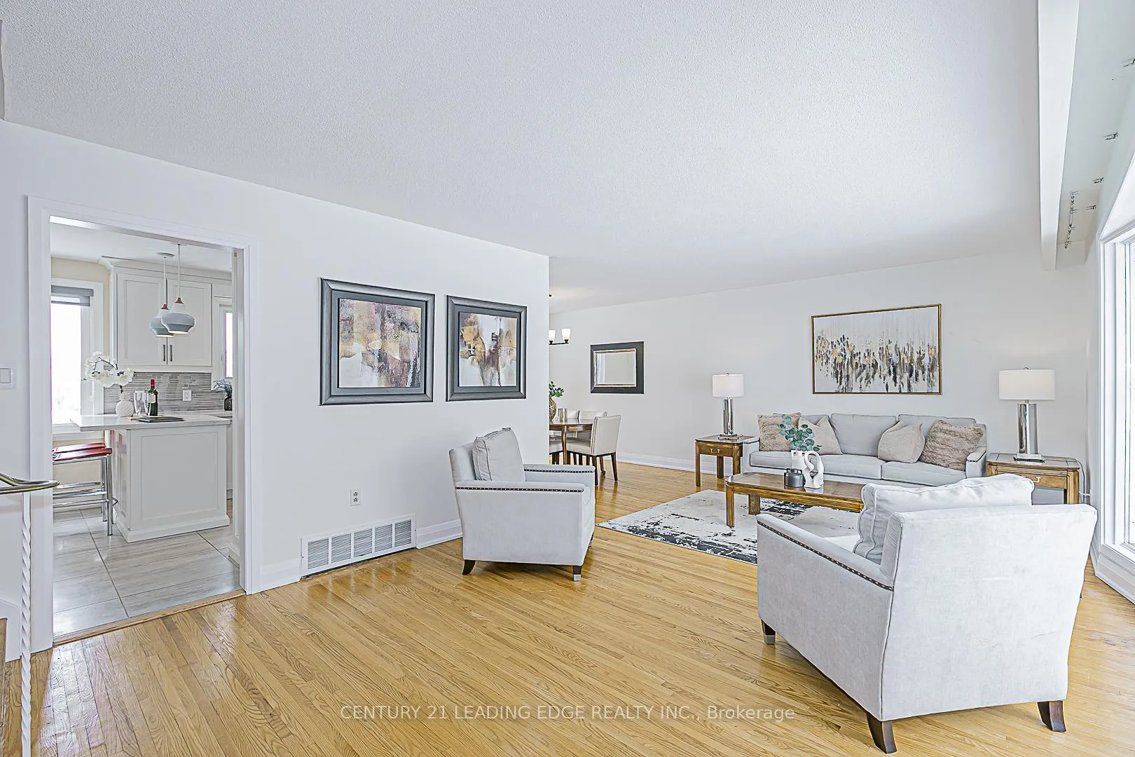 Photo 7 of 26 Wootten Way S, Markham, Sherwood-Amberglen — HOMEH