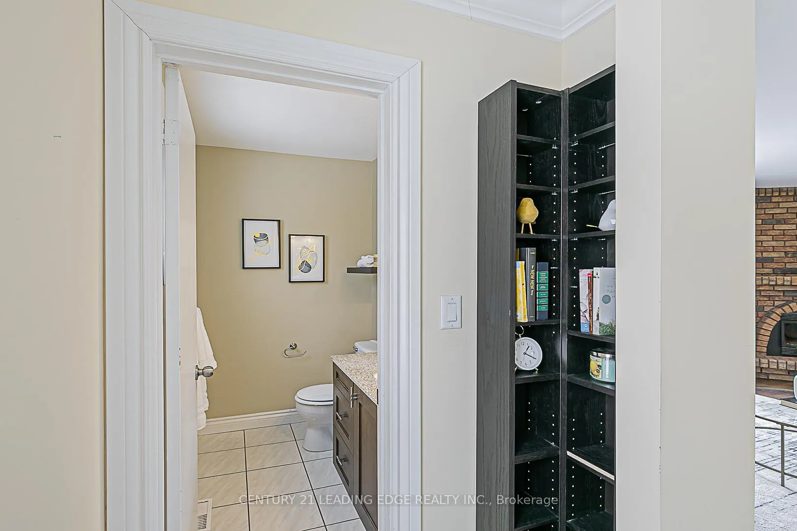Photo 22 of 26 Wootten Way S, Markham, Sherwood-Amberglen — HOMEH