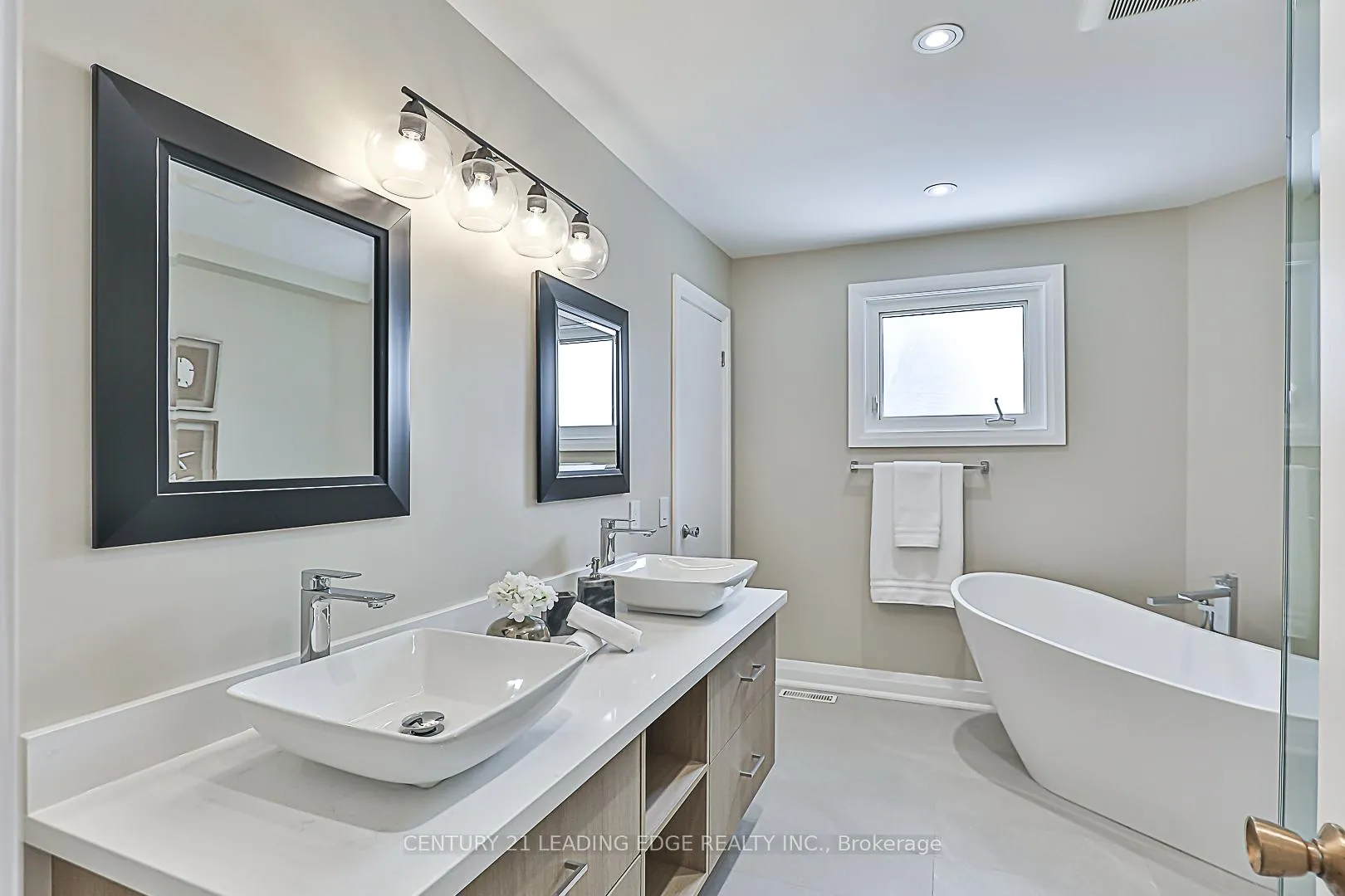 Photo 26 of 26 Wootten Way S, Markham, Sherwood-Amberglen — HOMEH