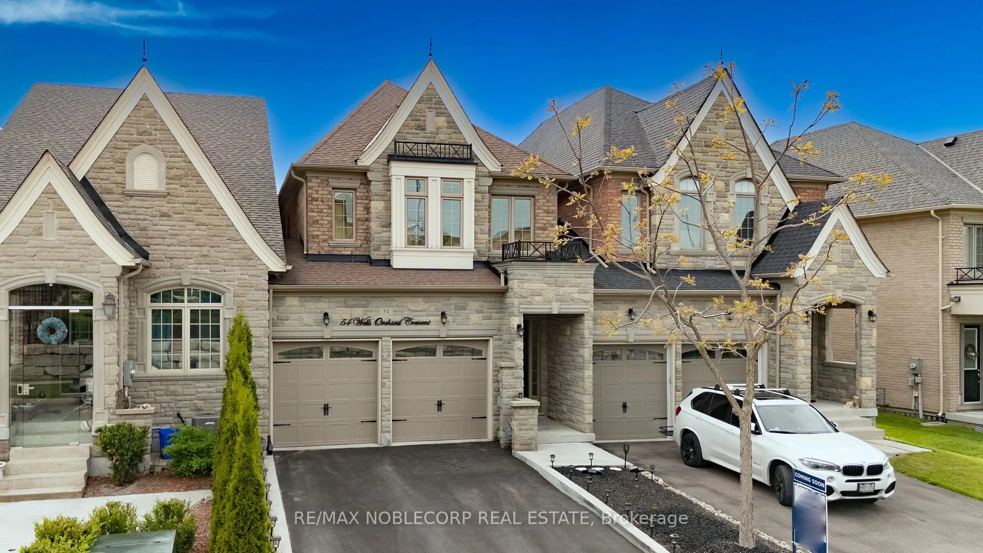 Photo 1 of 54 Wells Orchard Crescent, King, King City — HOMEH