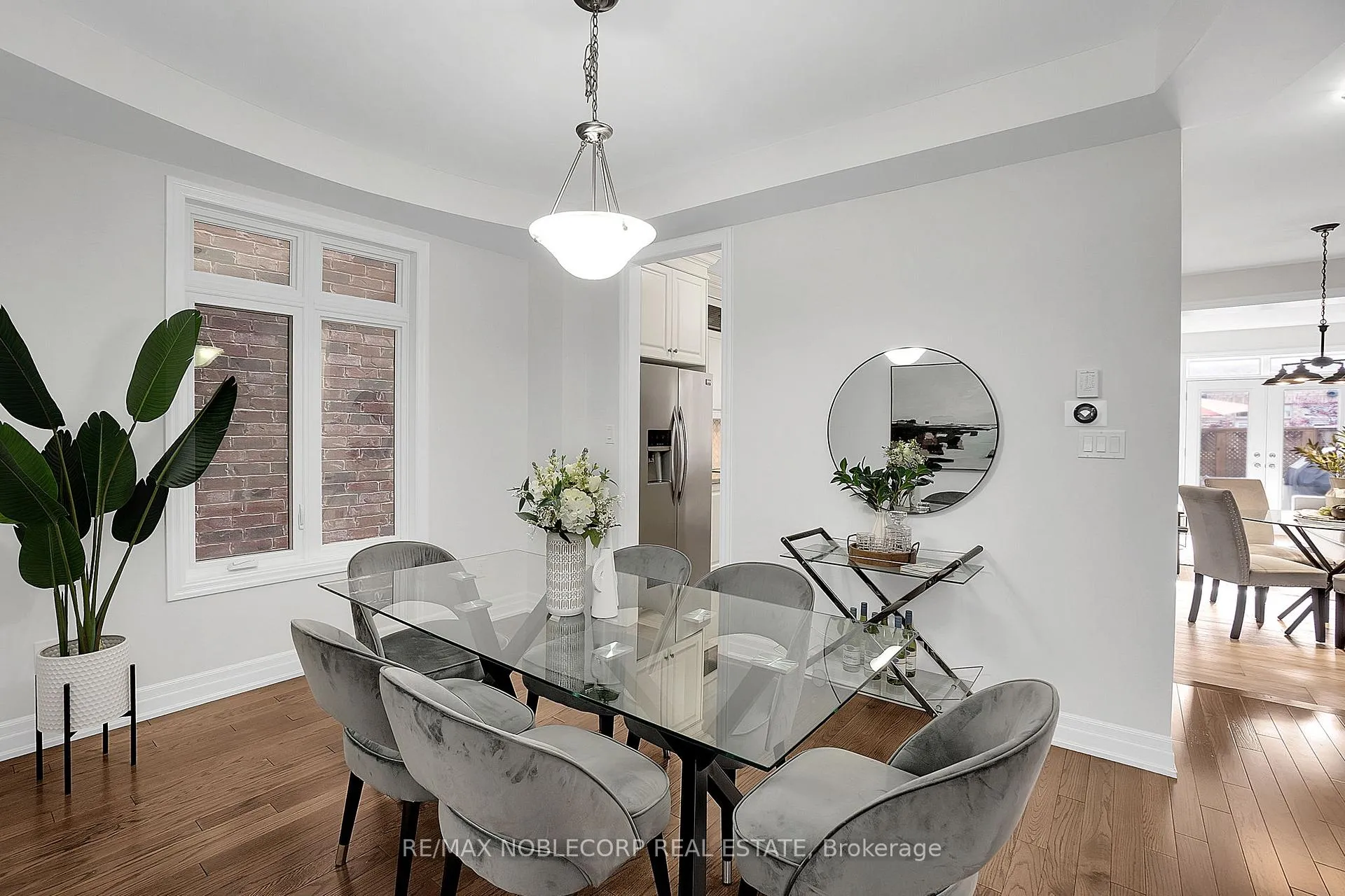 Photo 6 of 54 Wells Orchard Crescent, King, King City — HOMEH