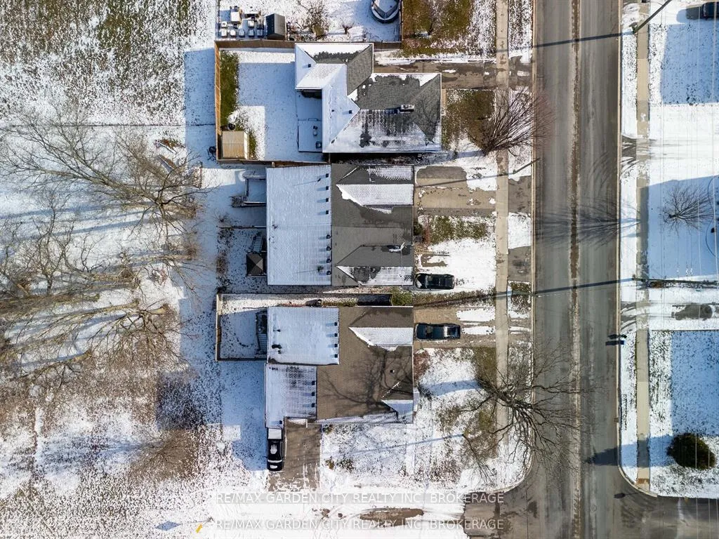 Photo 37 of 629 Broadway Avenue, Welland, Broadway — HOMEH