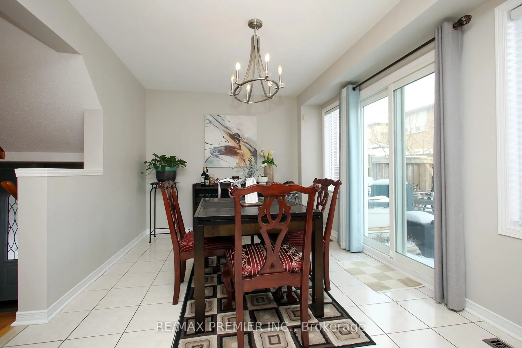 Photo 6 of 45 Dylan Street, Vaughan, Vellore Village — HOMEH