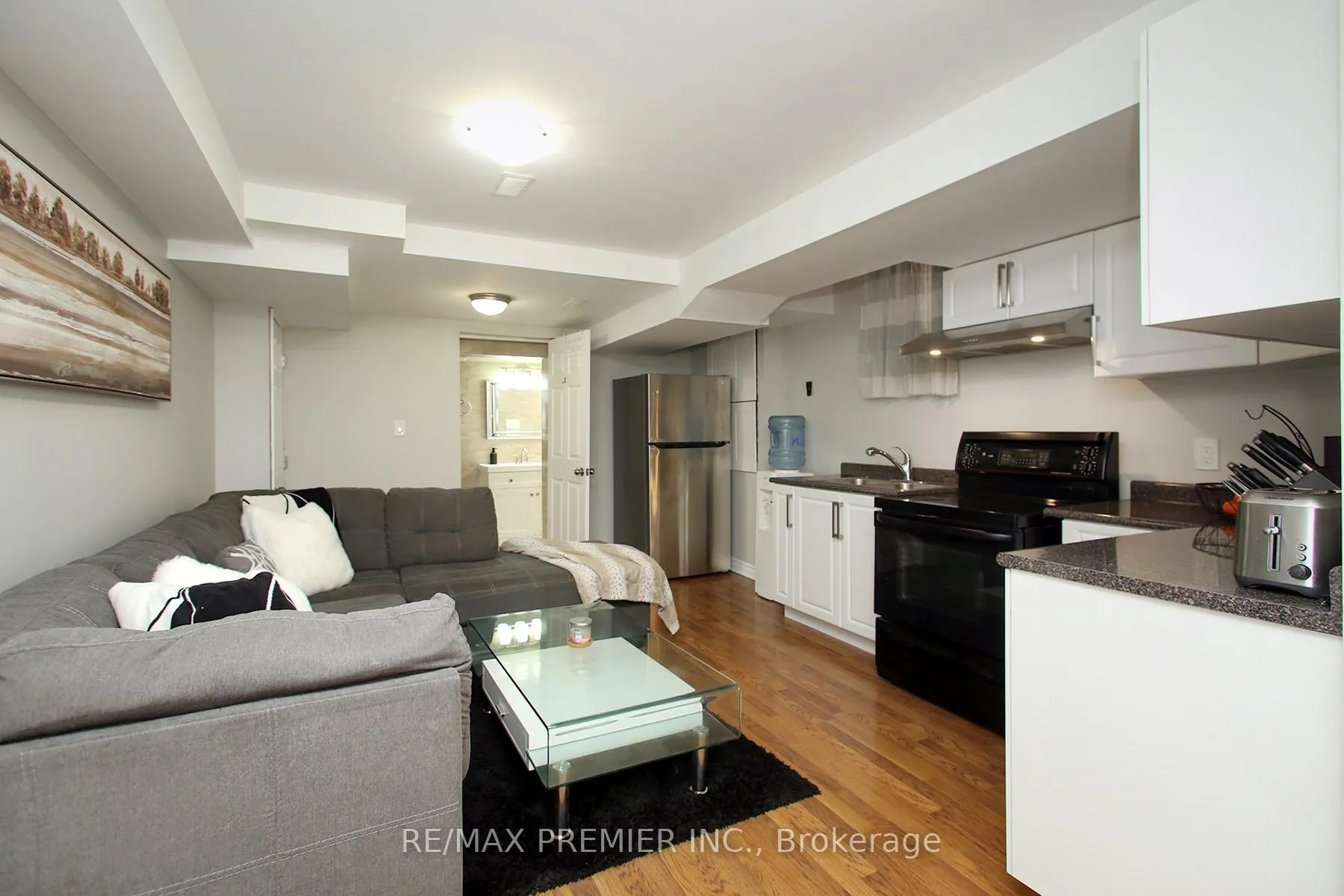 Photo 22 of 45 Dylan Street, Vaughan, Vellore Village — HOMEH