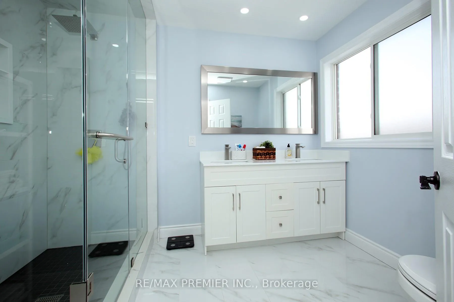 Photo 28 of 45 Dylan Street, Vaughan, Vellore Village — HOMEH