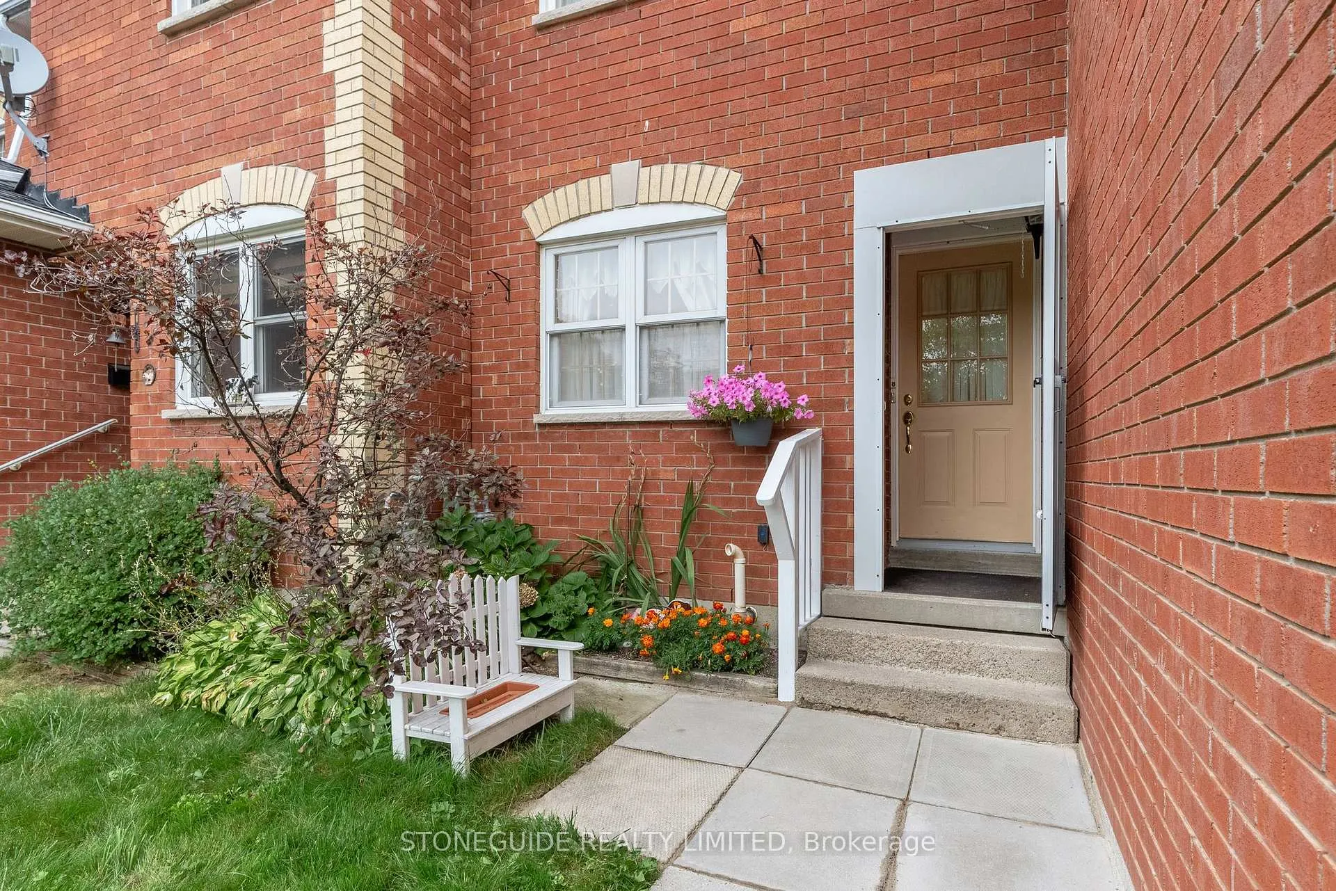 Photo 3 of 161 Sutherland Crescent, Cobourg — HOMEH