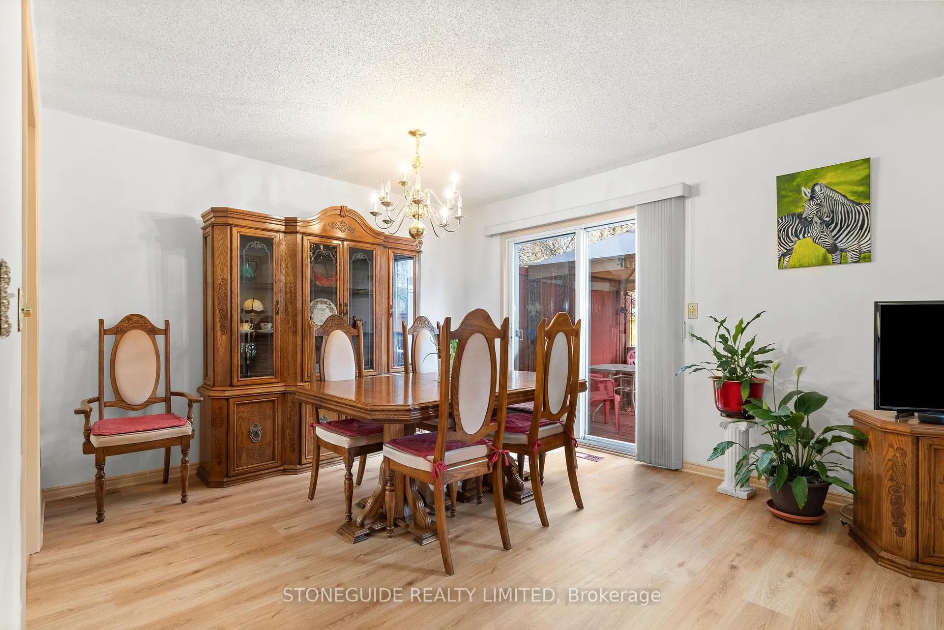 Photo 6 of 161 Sutherland Crescent, Cobourg — HOMEH