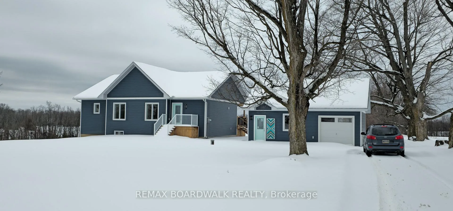 Photo 1 of 272 9th Concession Road, Rideau Lakes, Rideau Lakes (North Crosby) Twp — HOMEH