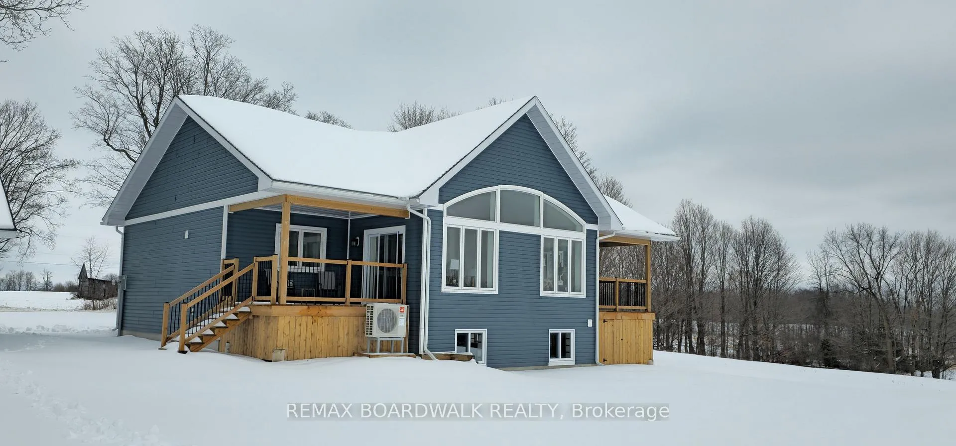 Photo 2 of 272 9th Concession Road, Rideau Lakes, Rideau Lakes (North Crosby) Twp — HOMEH