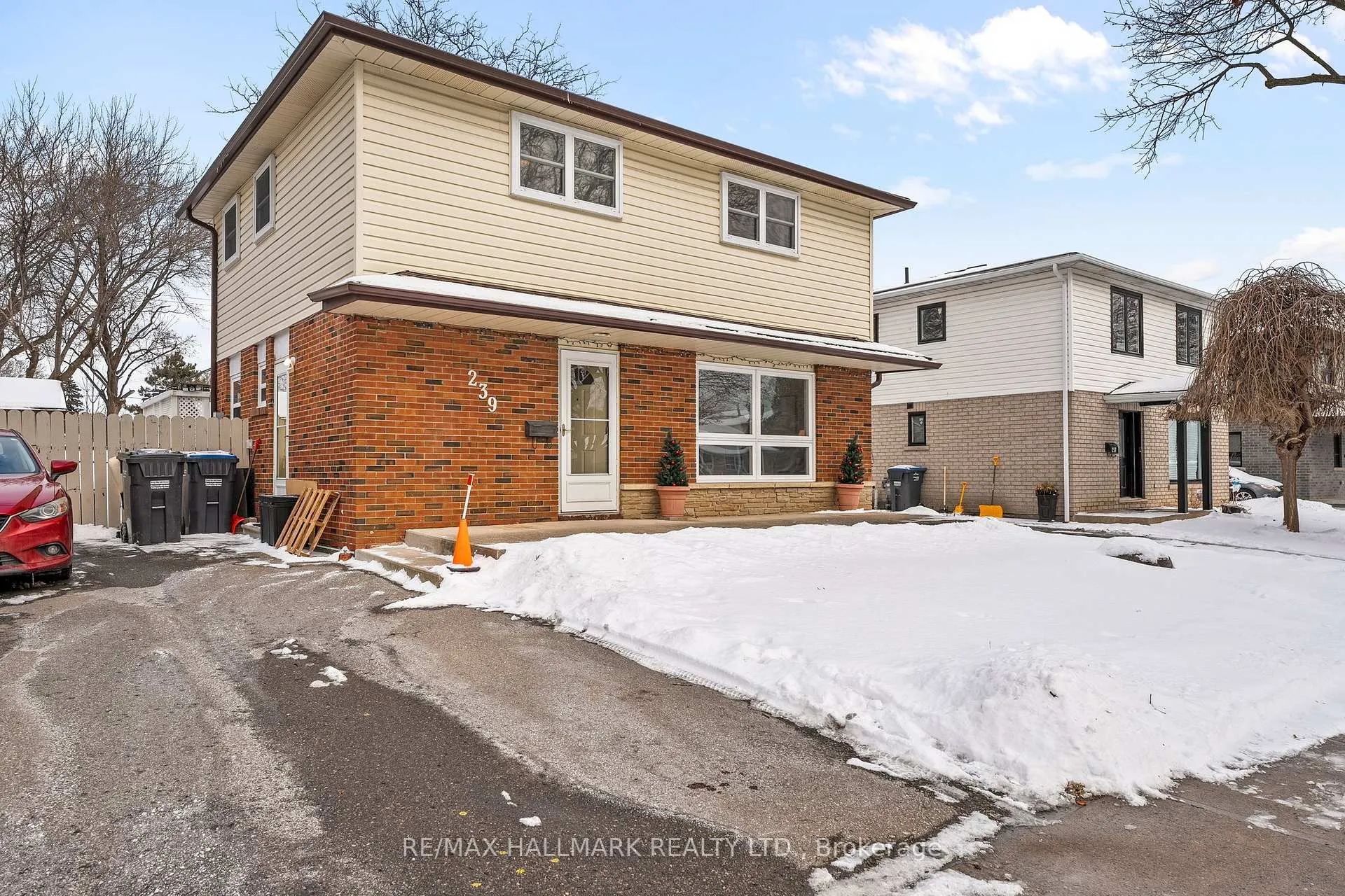 Photo 2 of 239 Archdekin Drive, Brampton, Madoc — HOMEH