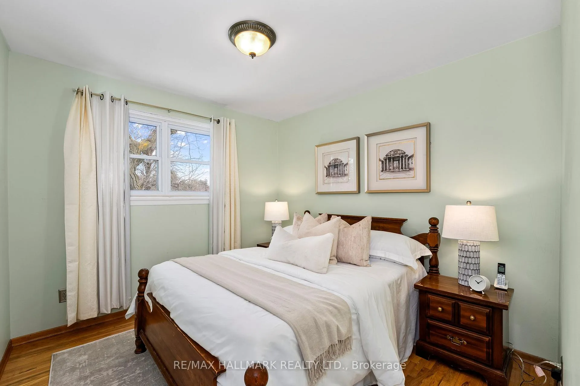Photo 19 of 239 Archdekin Drive, Brampton, Madoc — HOMEH