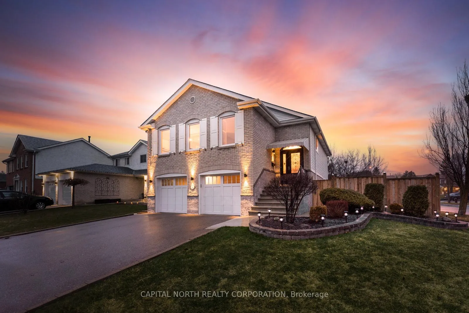 Photo 2 of 38 Macdougall Drive, Brampton, Central Park — HOMEH