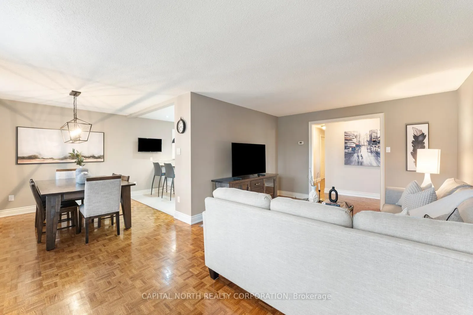 Photo 10 of 38 Macdougall Drive, Brampton, Central Park — HOMEH