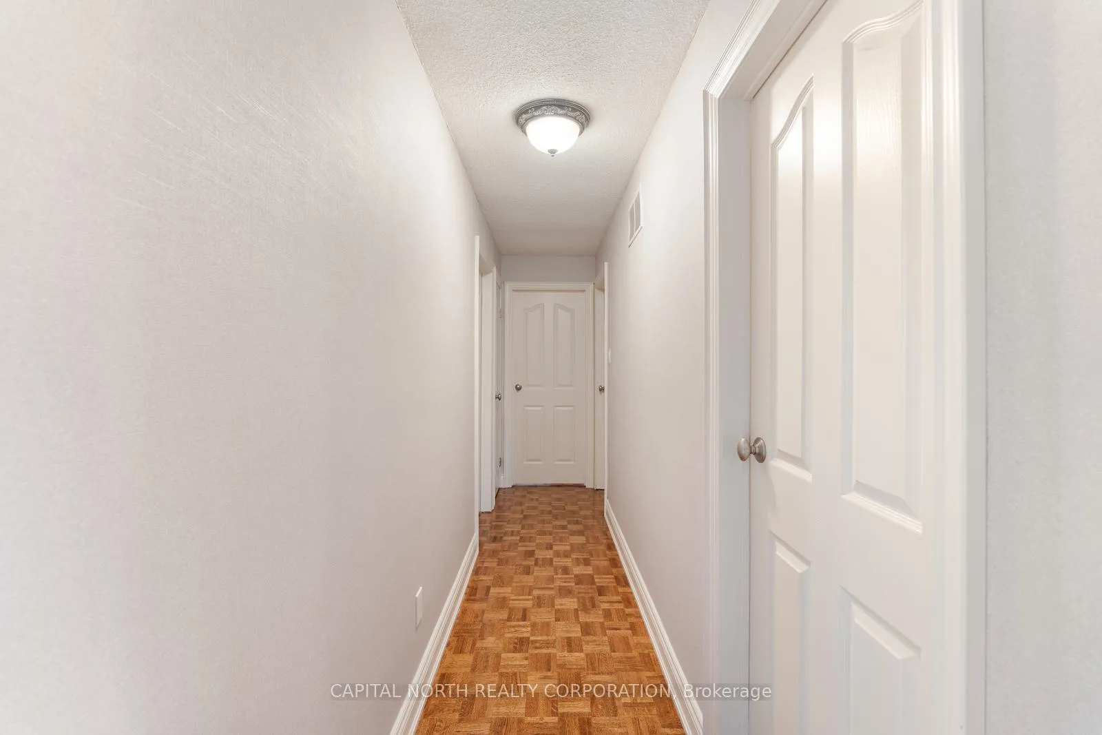 Photo 16 of 38 Macdougall Drive, Brampton, Central Park — HOMEH