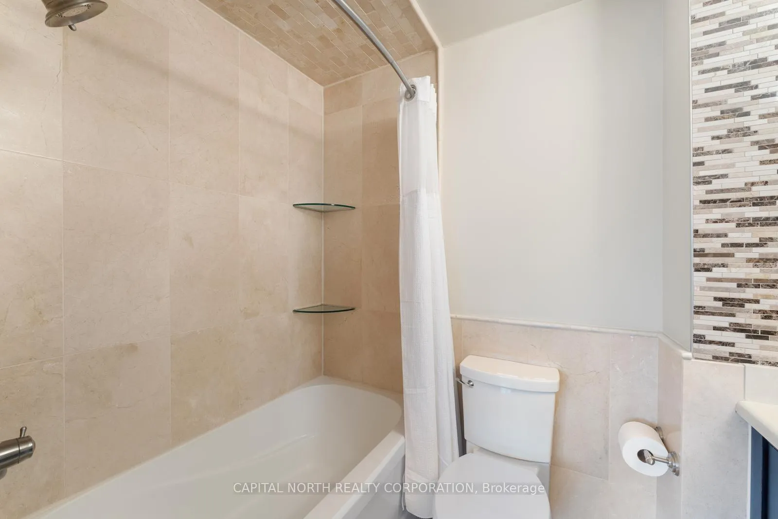 Photo 19 of 38 Macdougall Drive, Brampton, Central Park — HOMEH