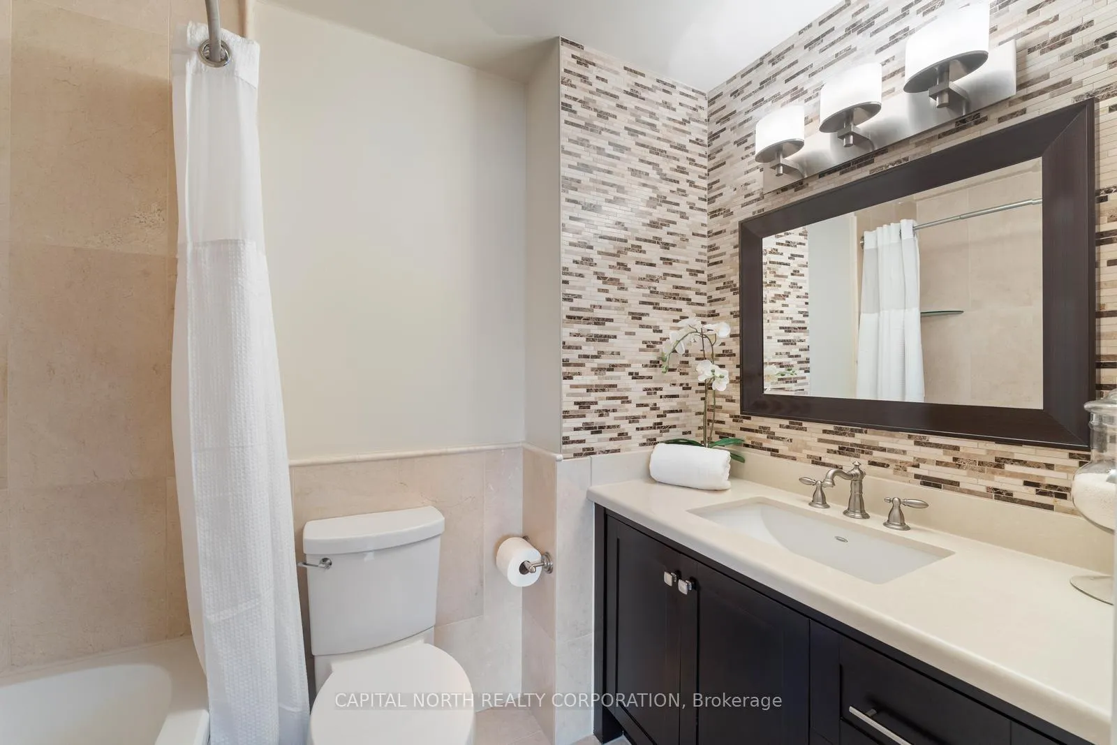 Photo 20 of 38 Macdougall Drive, Brampton, Central Park — HOMEH