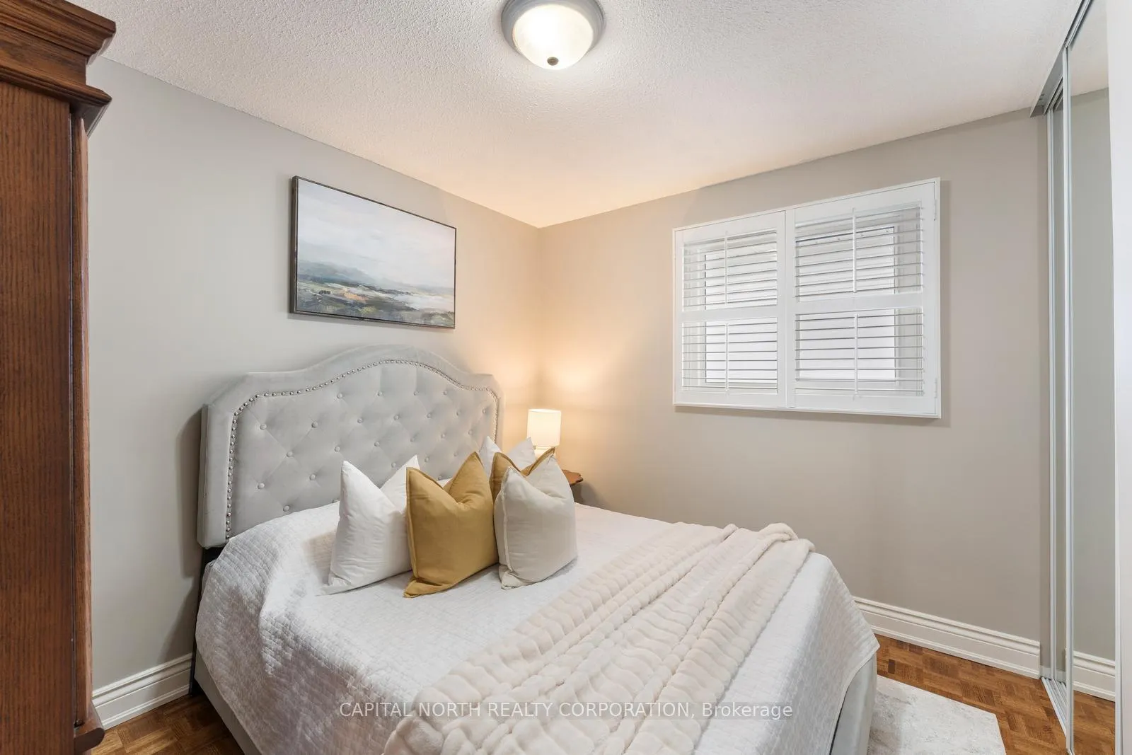 Photo 22 of 38 Macdougall Drive, Brampton, Central Park — HOMEH