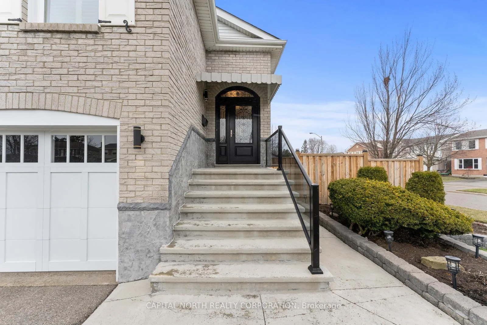 Photo 36 of 38 Macdougall Drive, Brampton, Central Park — HOMEH