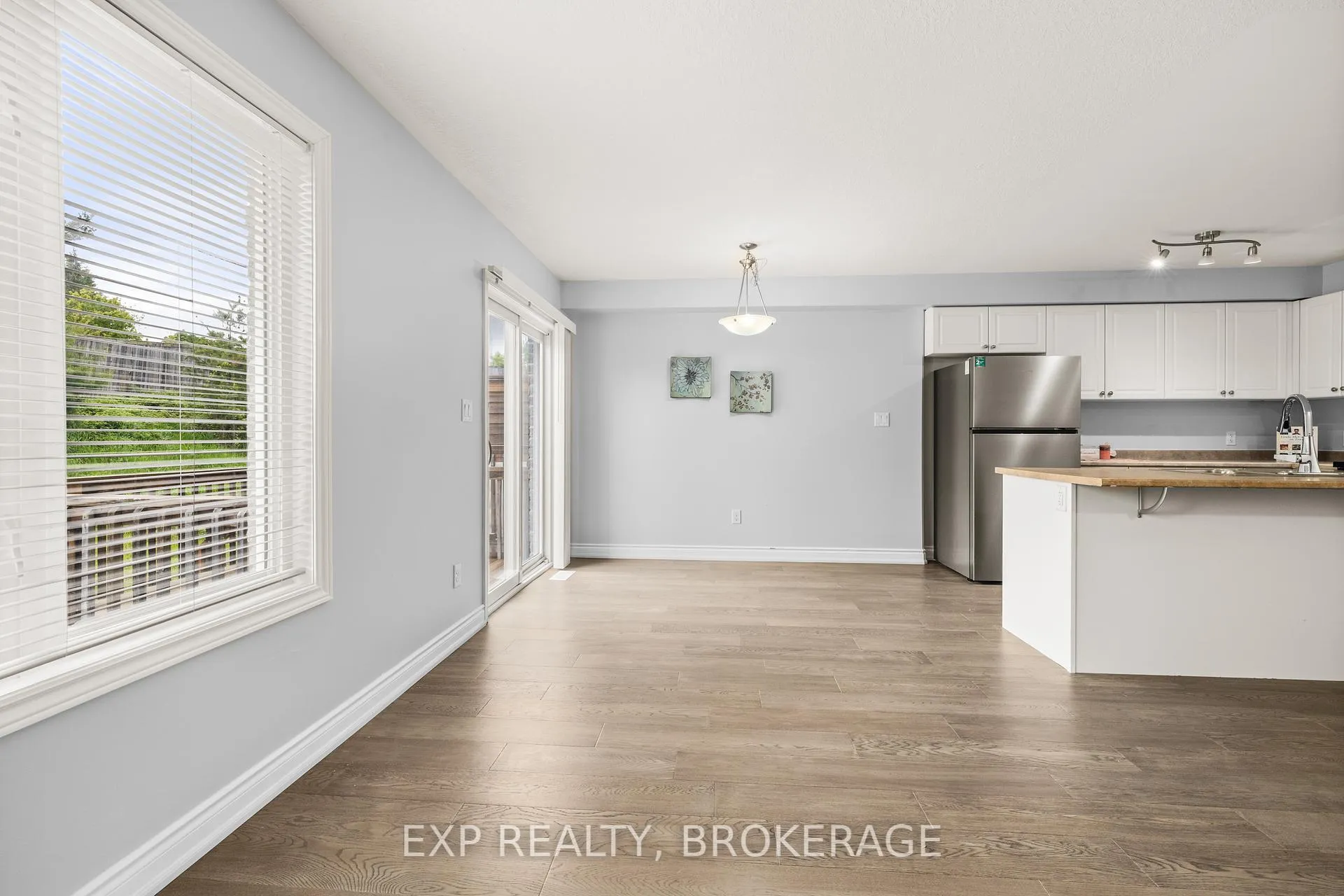 Photo 4 of 82 Amy Lynn Drive, Loyalist, Amherstview — HOMEH