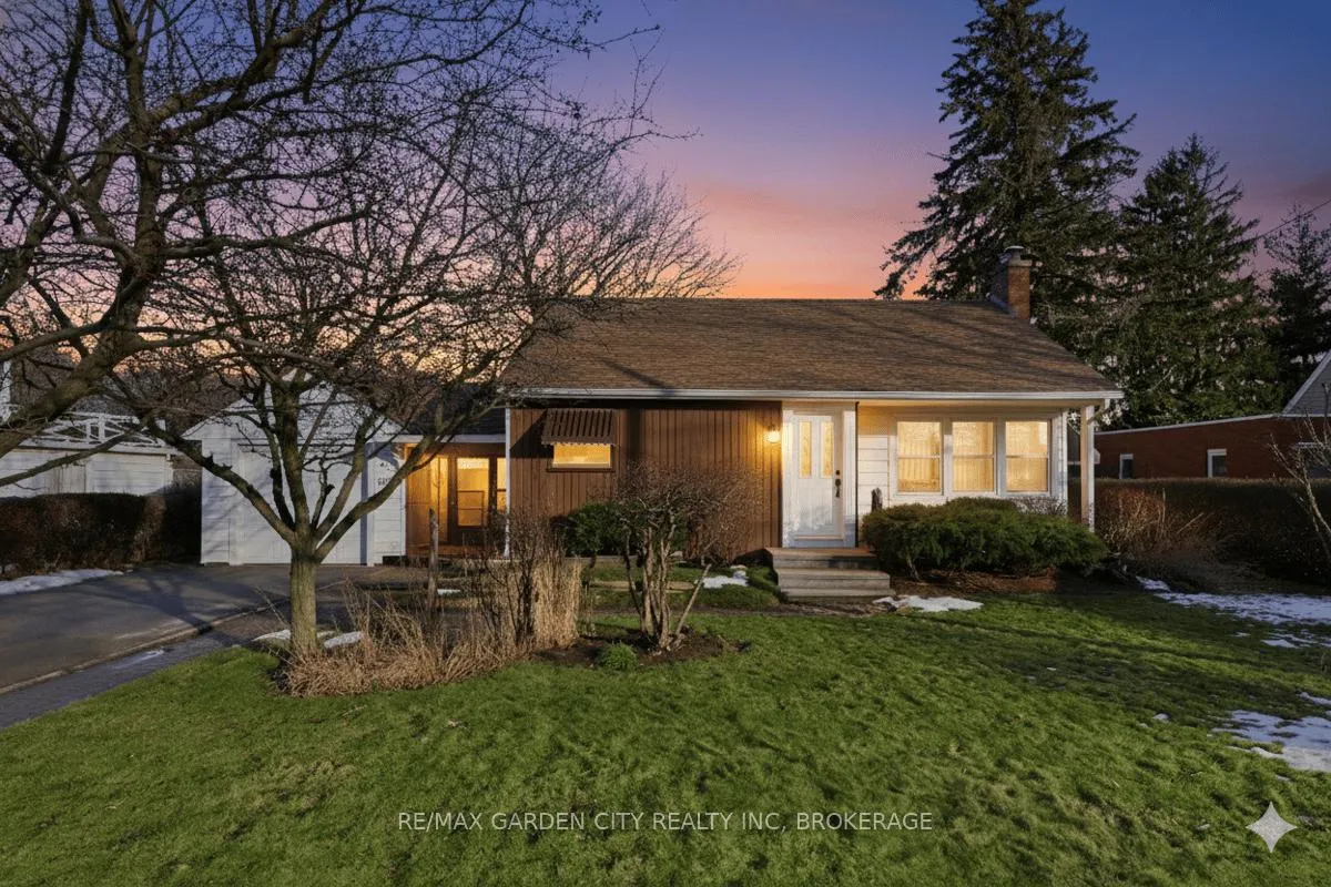 Photo 2 of 1509 Haist Street N, Pelham, Fonthill — HOMEH