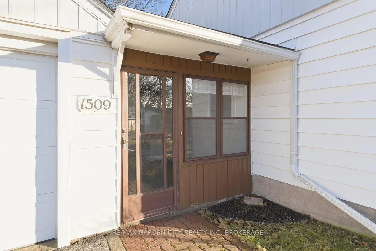 Photo 6 of 1509 Haist Street N, Pelham, Fonthill — HOMEH