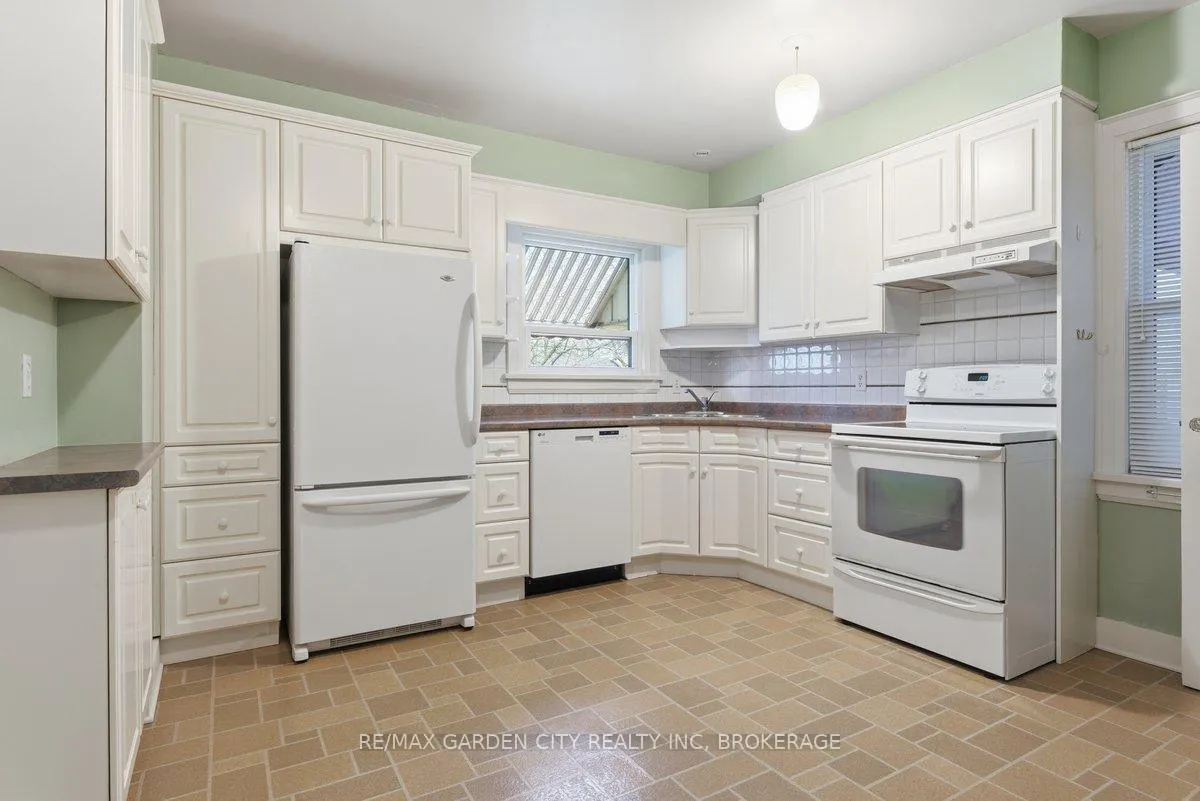 Photo 10 of 1509 Haist Street N, Pelham, Fonthill — HOMEH