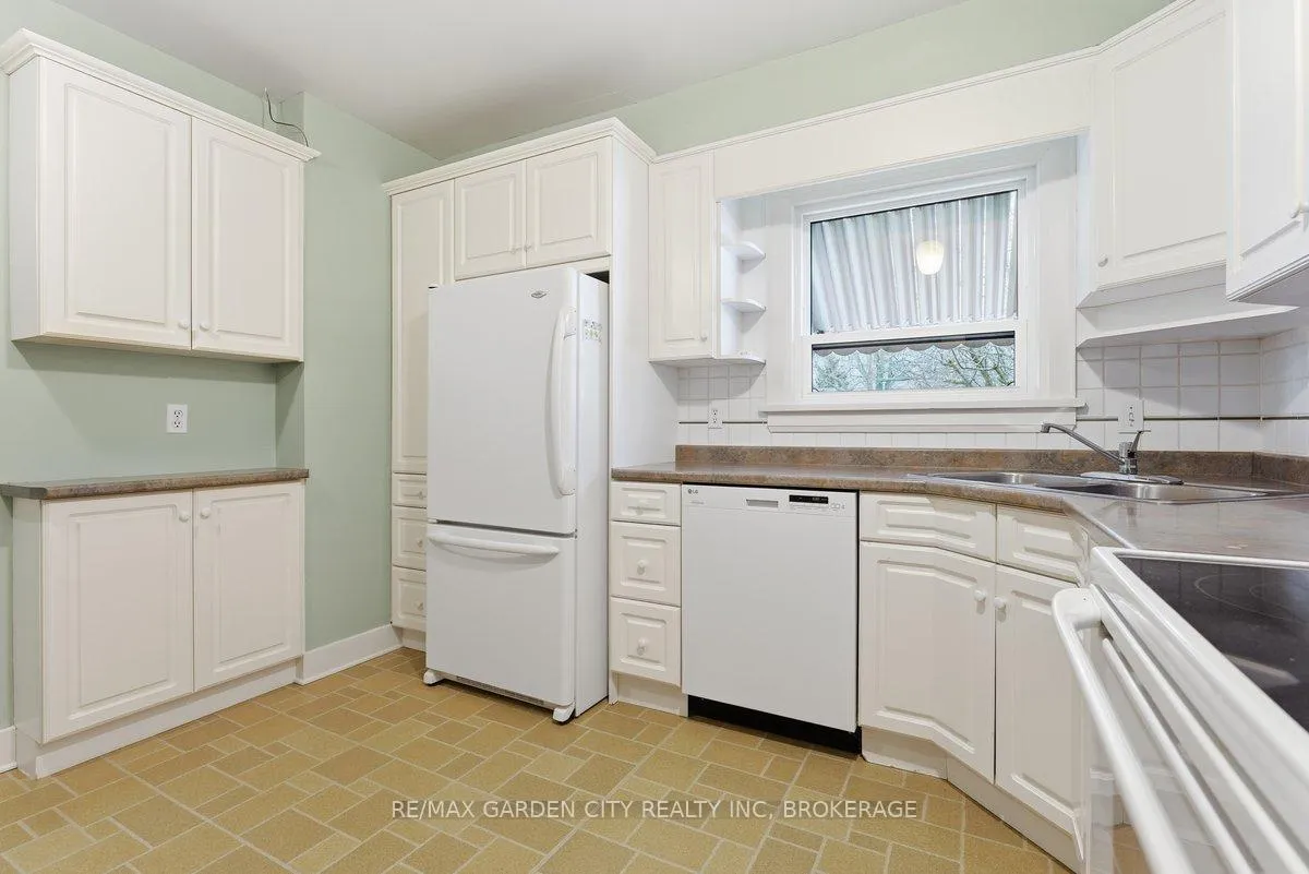 Photo 11 of 1509 Haist Street N, Pelham, Fonthill — HOMEH