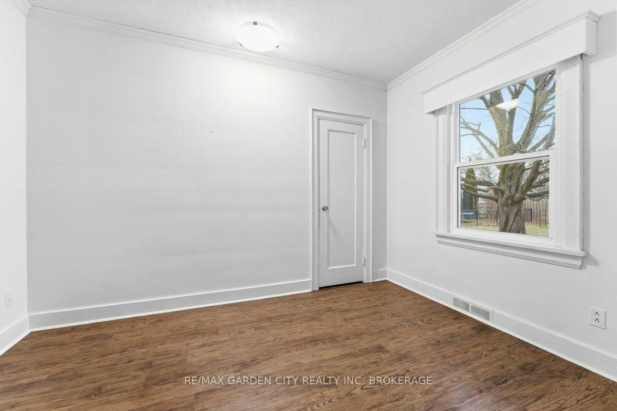 Photo 17 of 1509 Haist Street N, Pelham, Fonthill — HOMEH