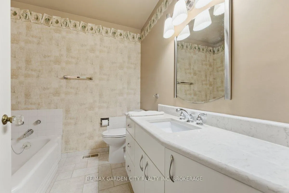 Photo 20 of 1509 Haist Street N, Pelham, Fonthill — HOMEH