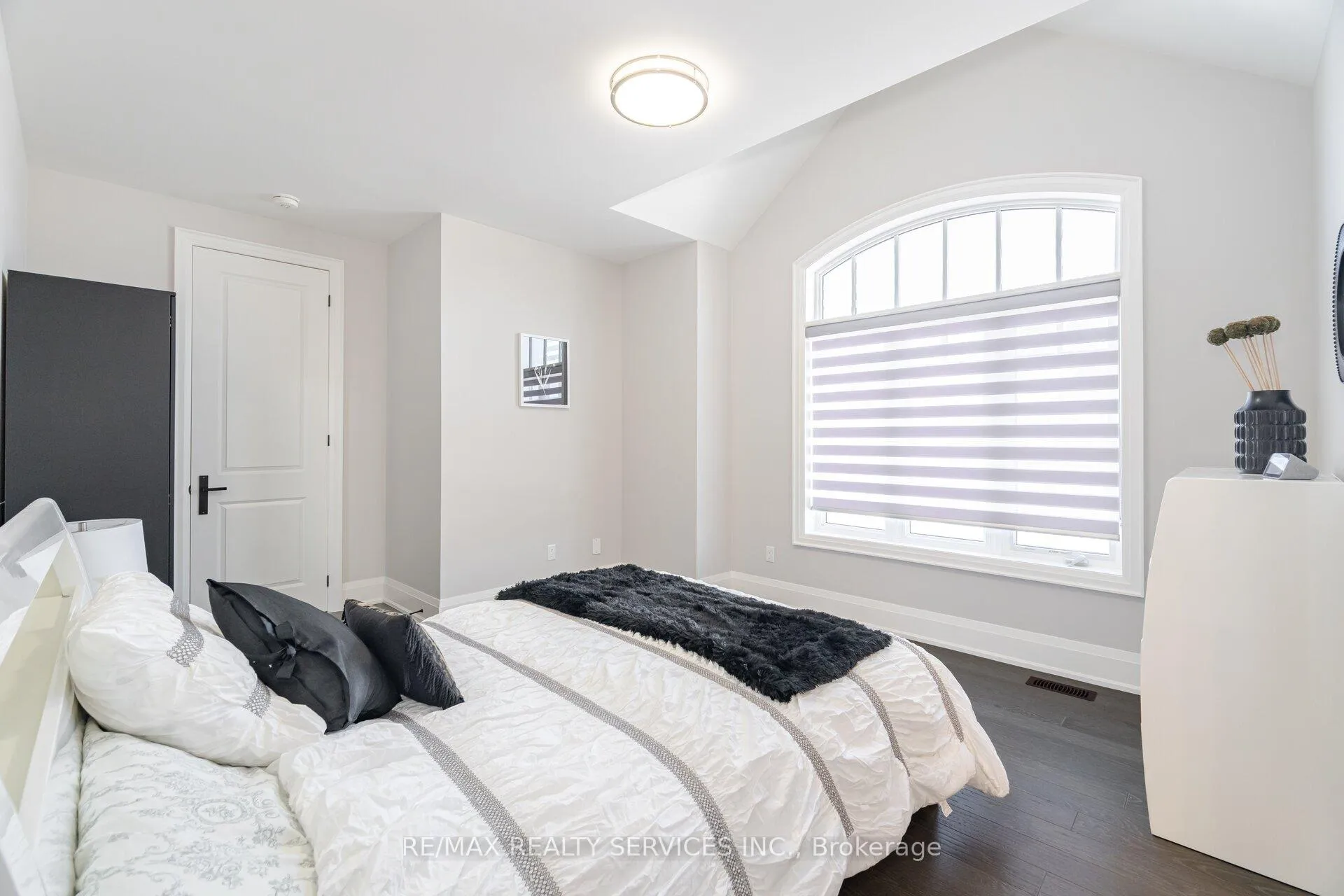 Photo 32 of 27 Endless Circle, Vaughan, Kleinburg — HOMEH