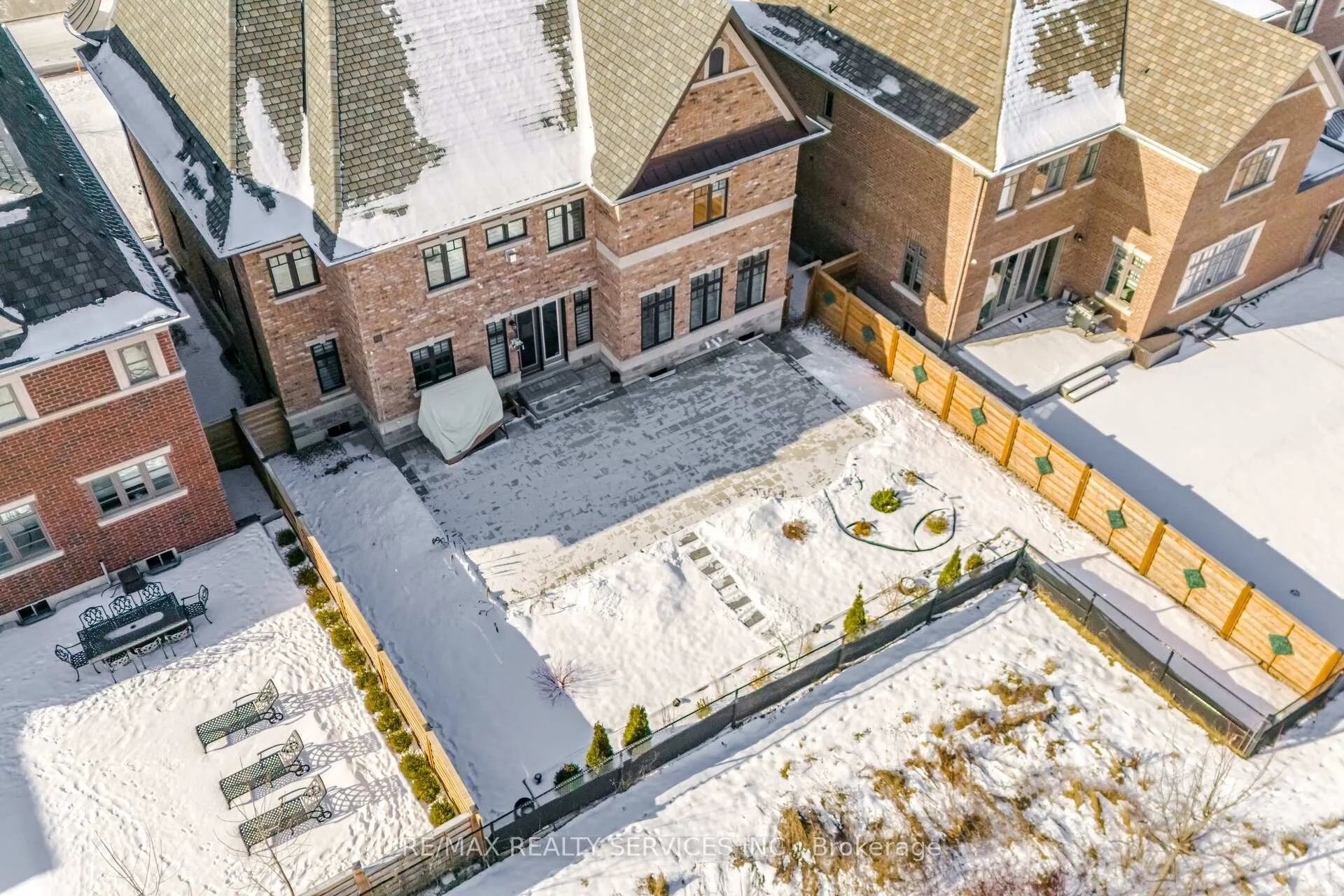 Photo 43 of 27 Endless Circle, Vaughan, Kleinburg — HOMEH