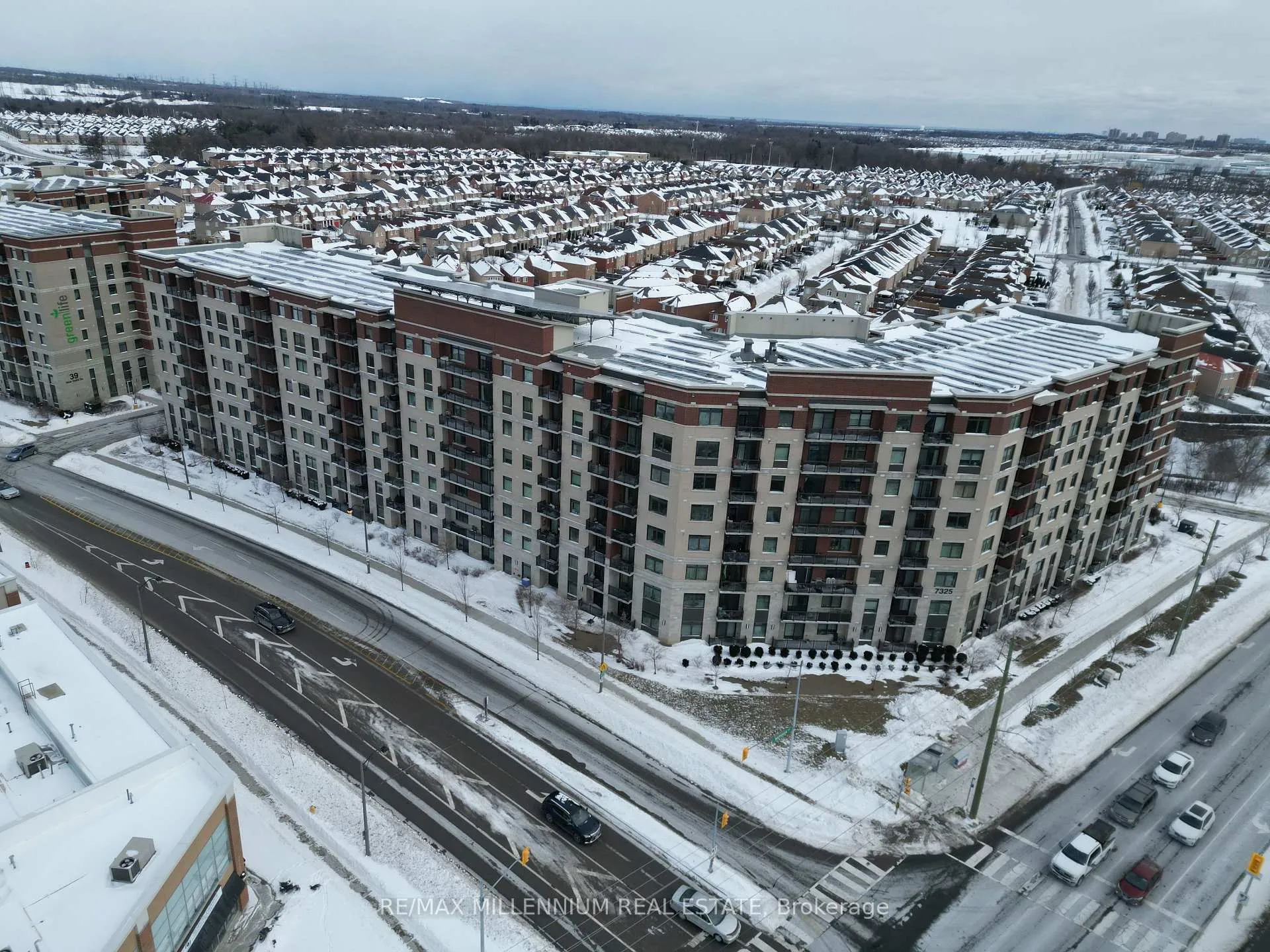 Photo 3 of Unit 323, 7325 Markham Road, Markham, Cedarwood — HOMEH