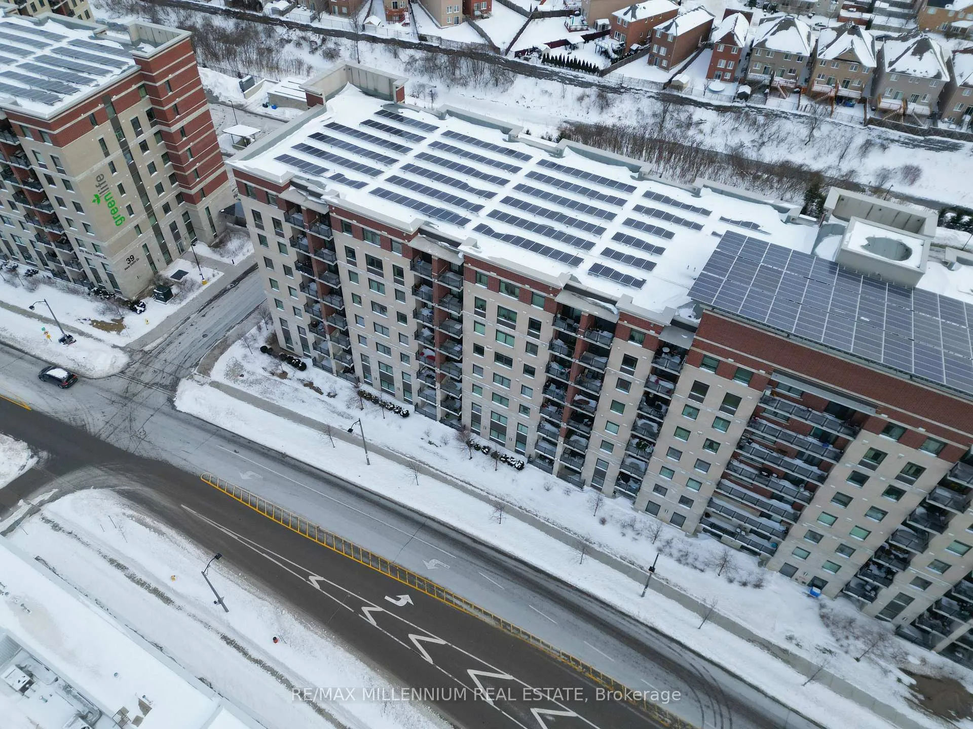 Photo 4 of Unit 323, 7325 Markham Road, Markham, Cedarwood — HOMEH